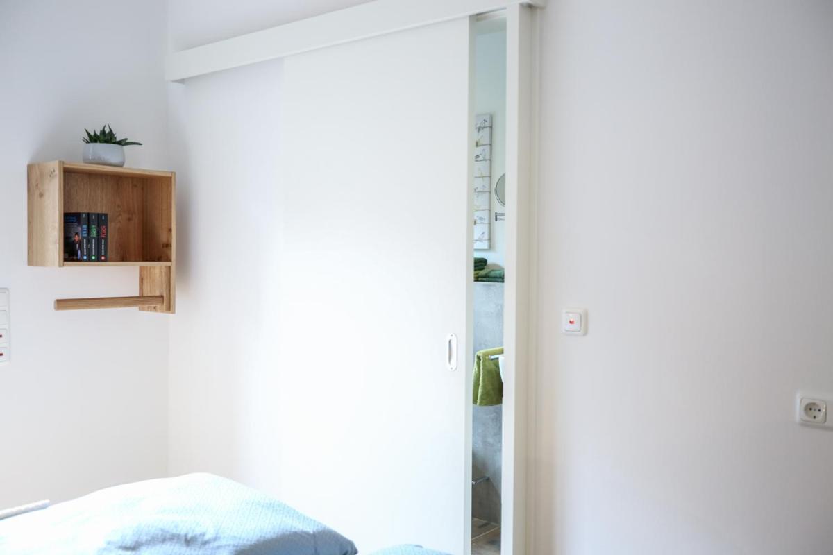 One-Bedroom Apartment - Photo 9