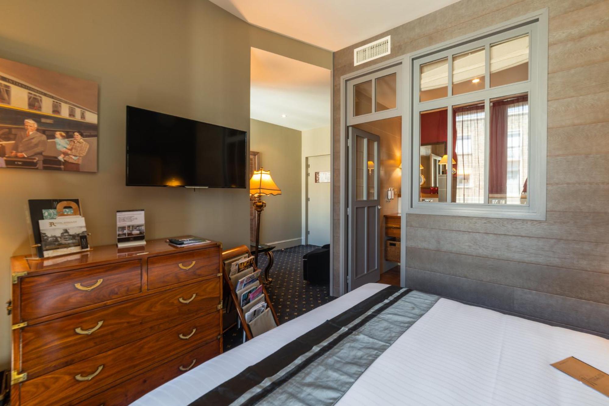 Deluxe Double Room photo 3