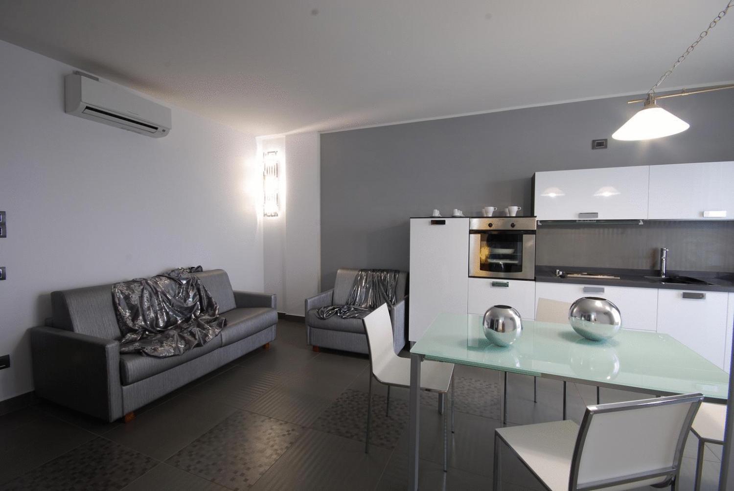 Two-Room Apartment (4 Adults)