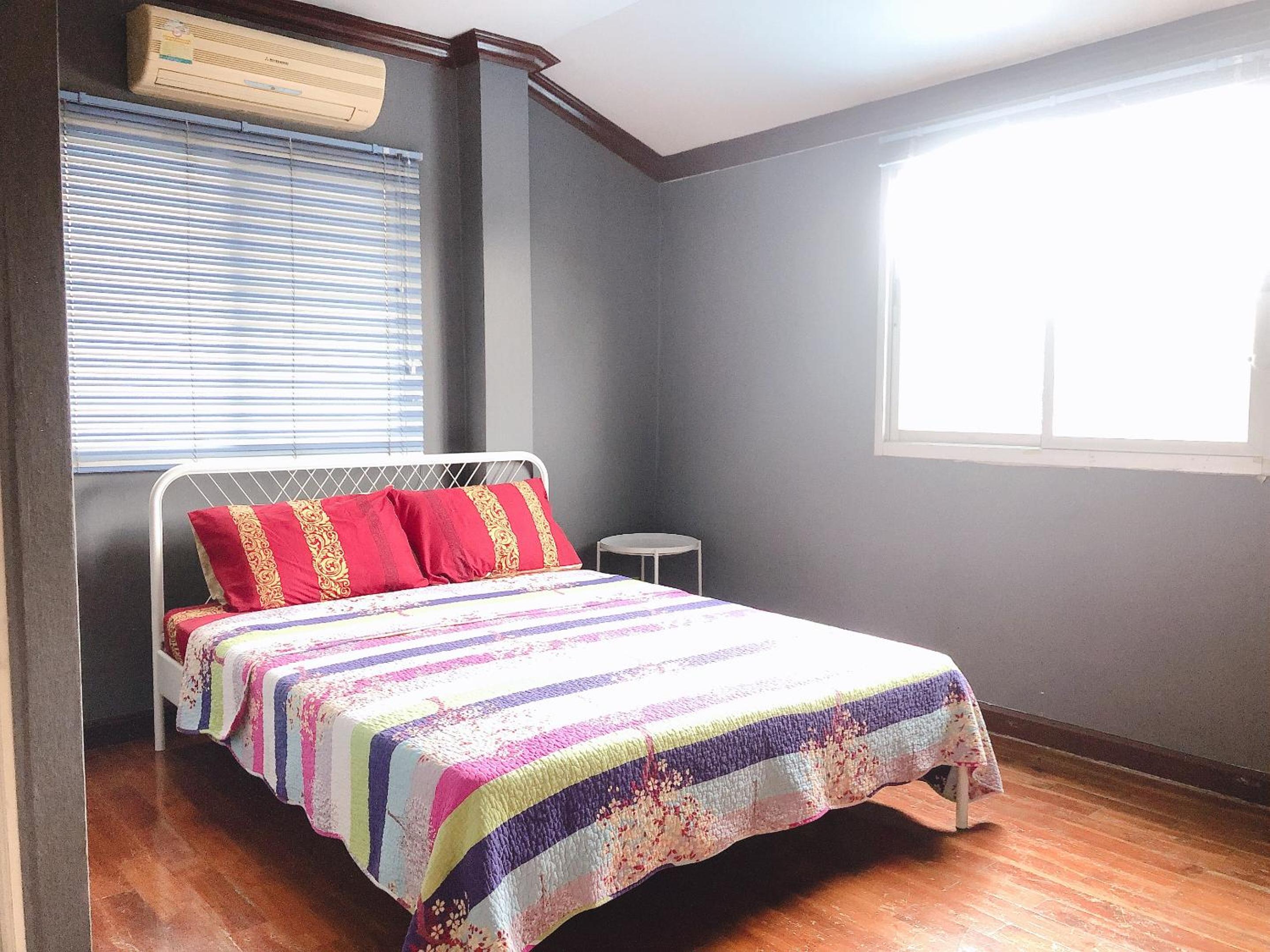Deluxe Queen Room with Two Queen Beds - Photo 3