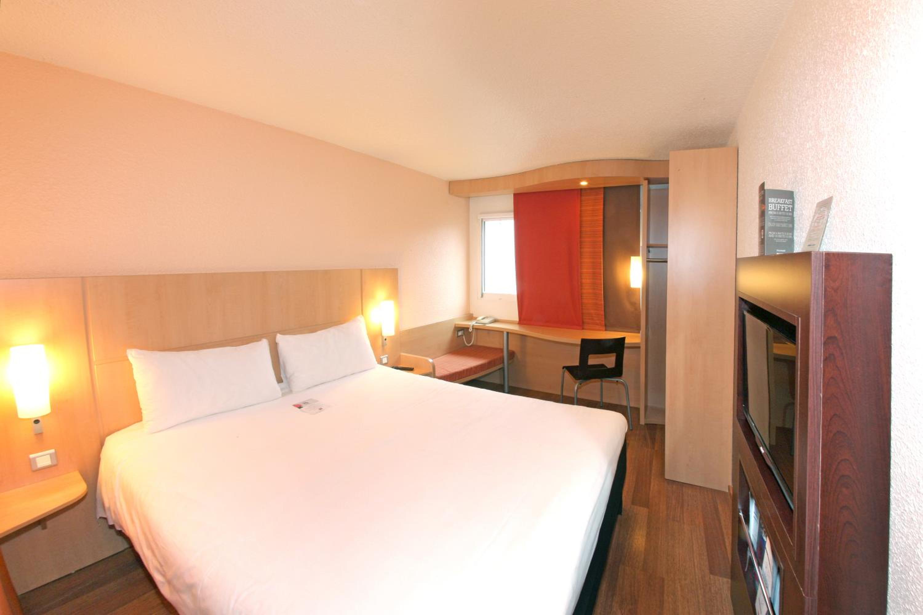 Standard Double Room - Photo 5