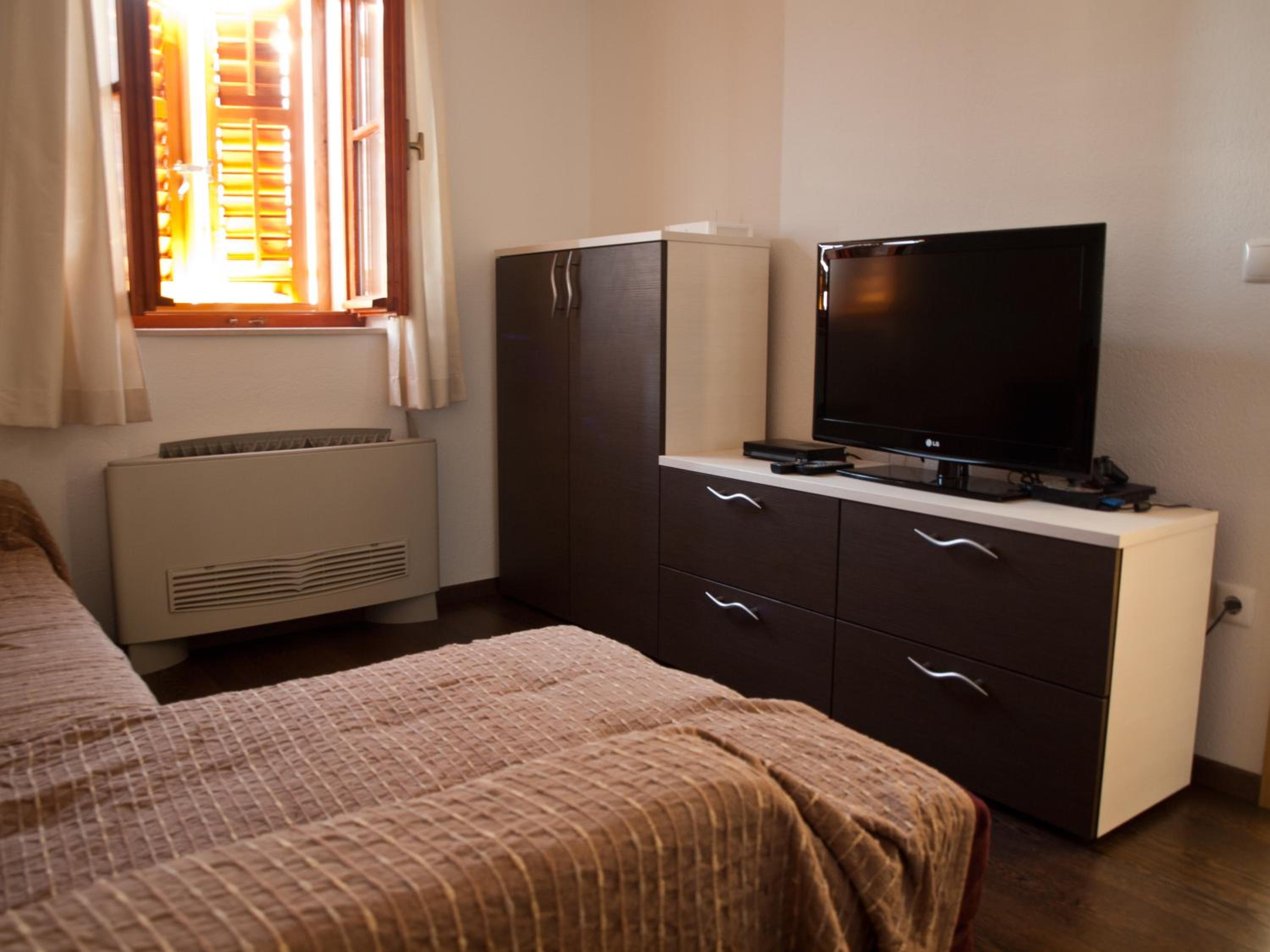 Two-Bedroom Apartment photo 2