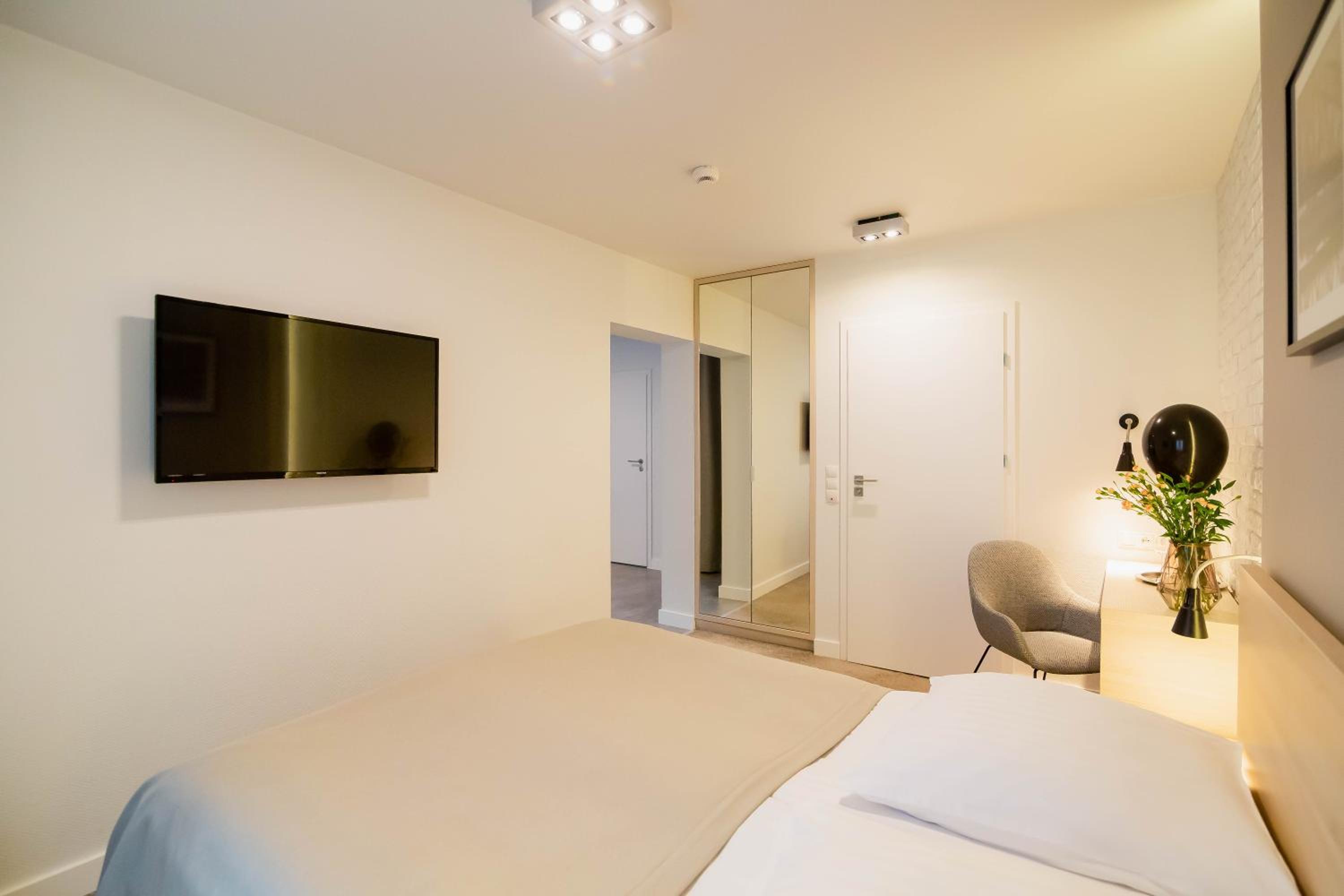 Deluxe Apartment thumbnail 6