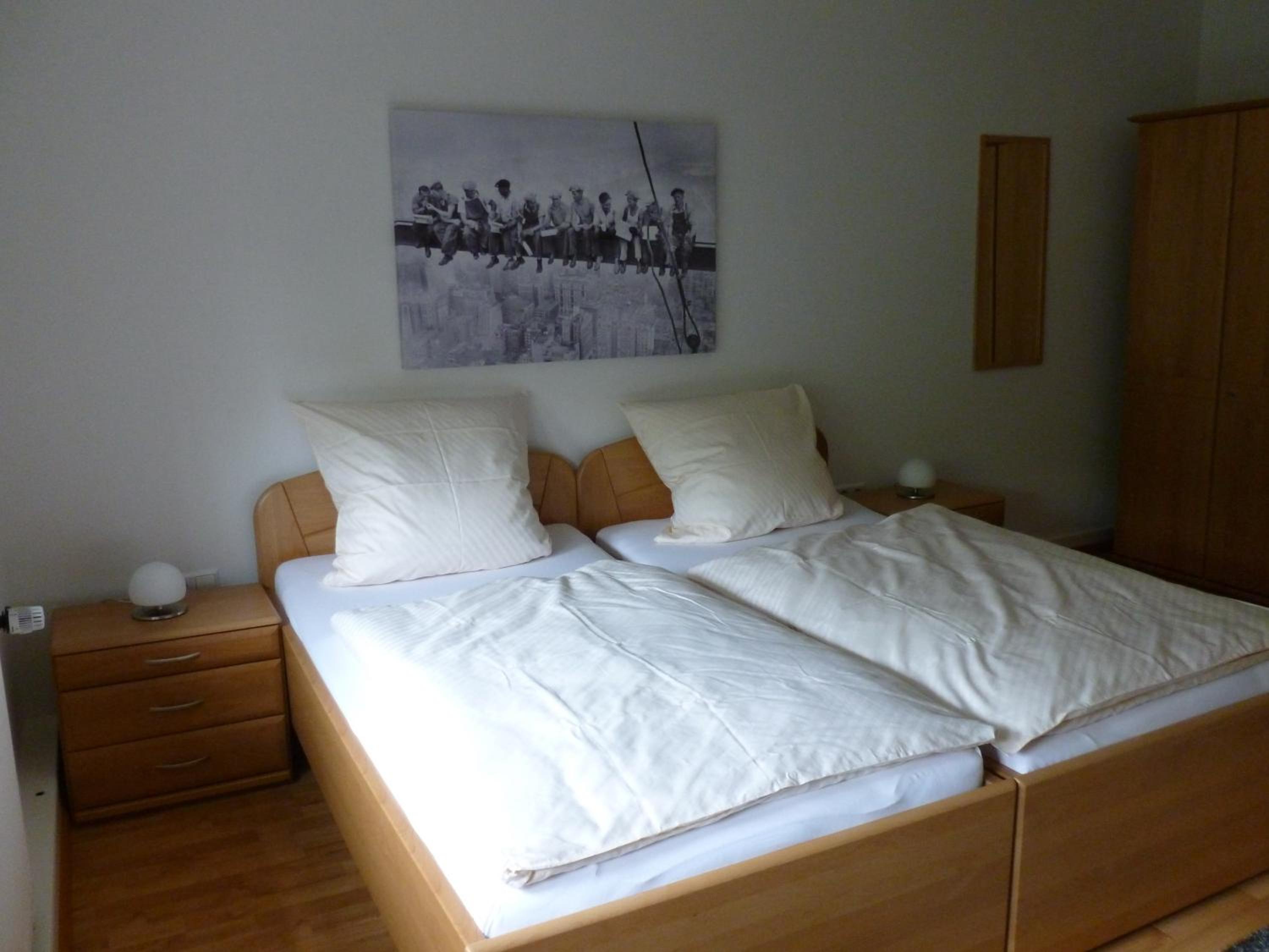 Twin Room - Photo 3