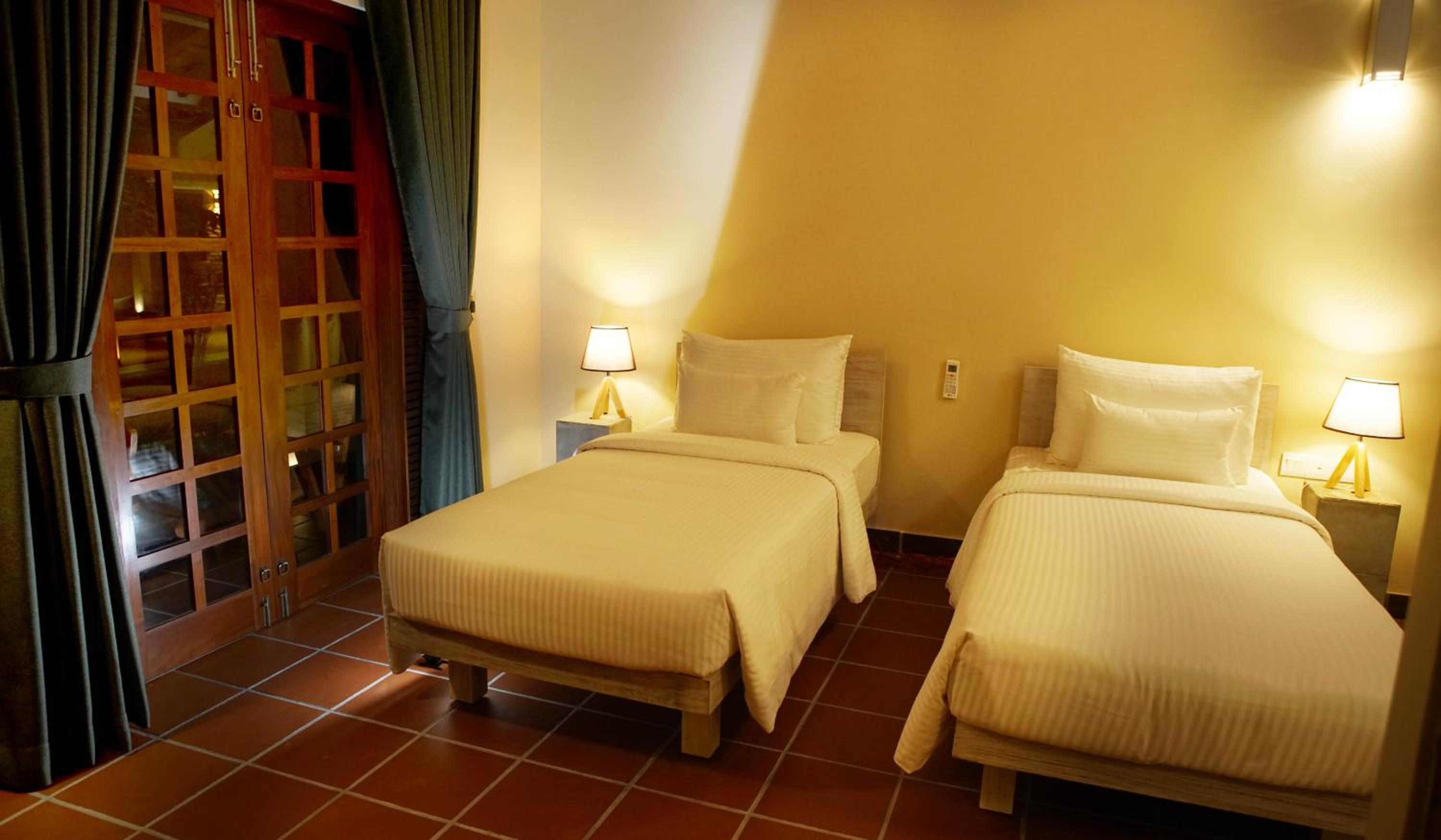Deluxe Twin Room - Photo 7