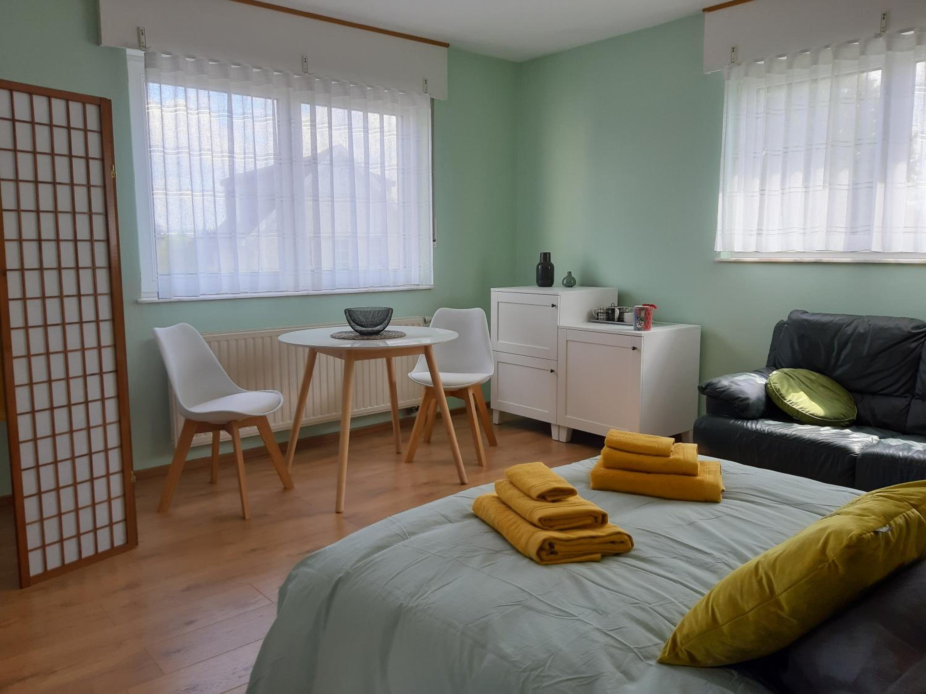 Budget Double Room photo 3
