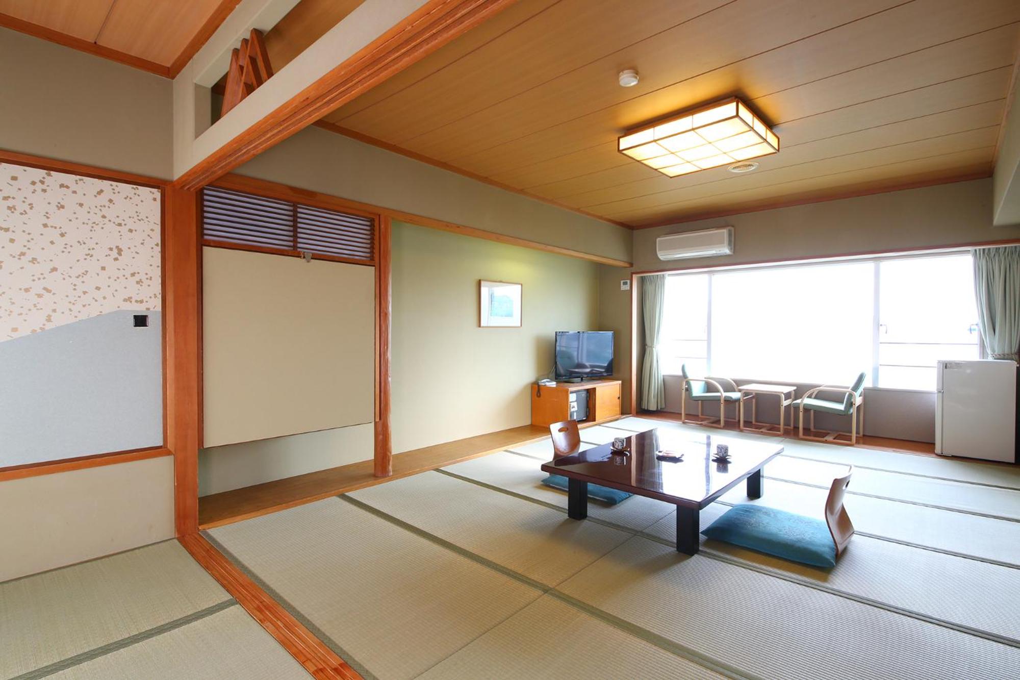 Japanese-Style Roojapanese Style Room With View - Non-Smokingm - Non-Smoking - Photo 1