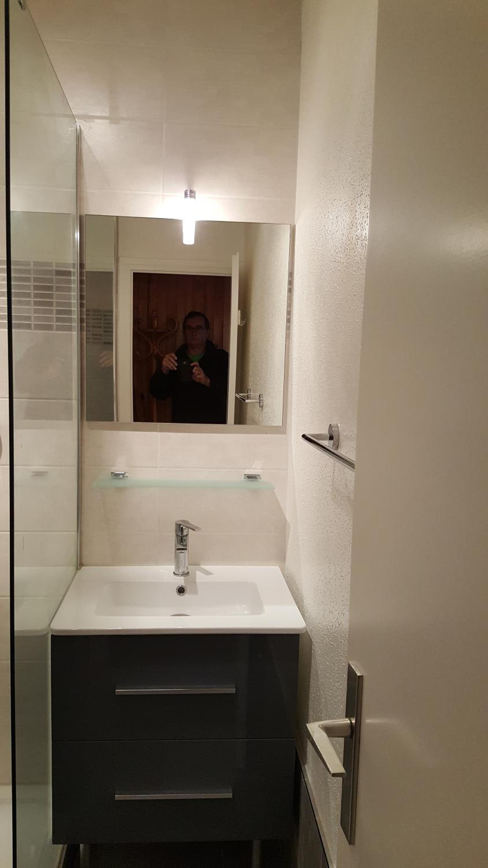 Studio Apartment - Photo 1