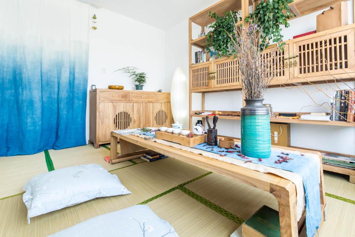 Apartment with Balcony photo 3