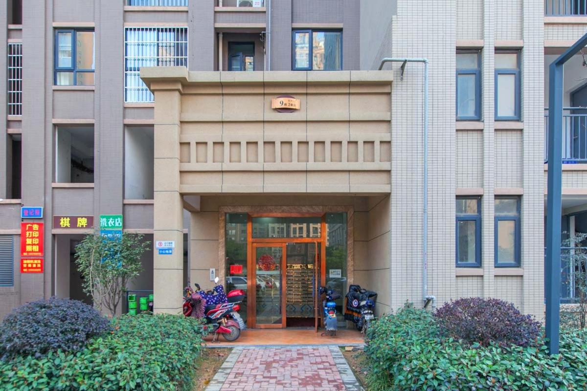 Apartment With Balcony photo 3