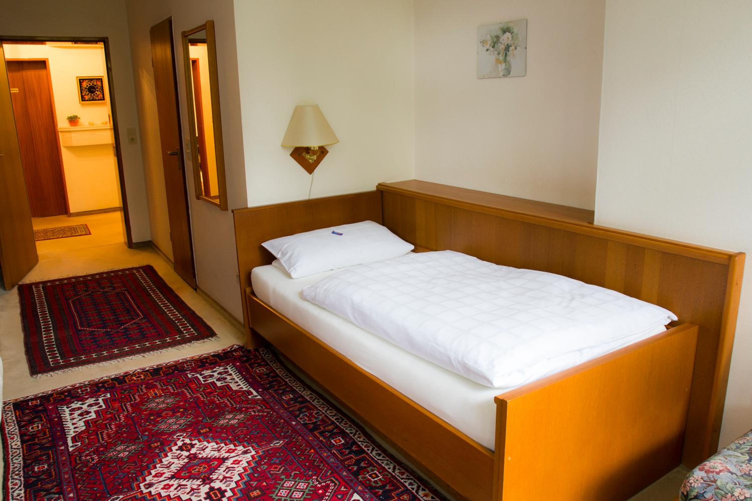Single Room photo 2