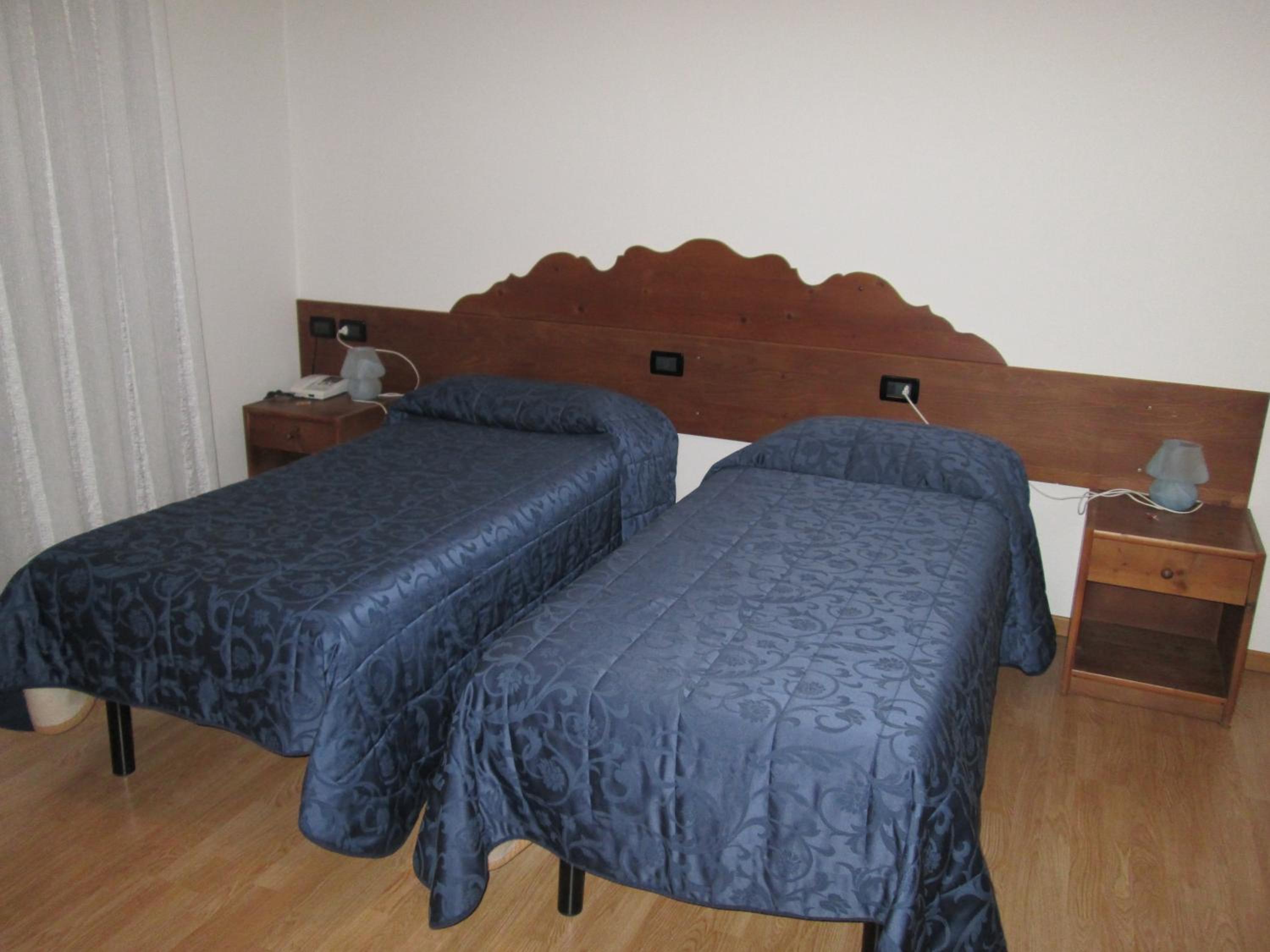 Double Room with Balcony - Photo 7