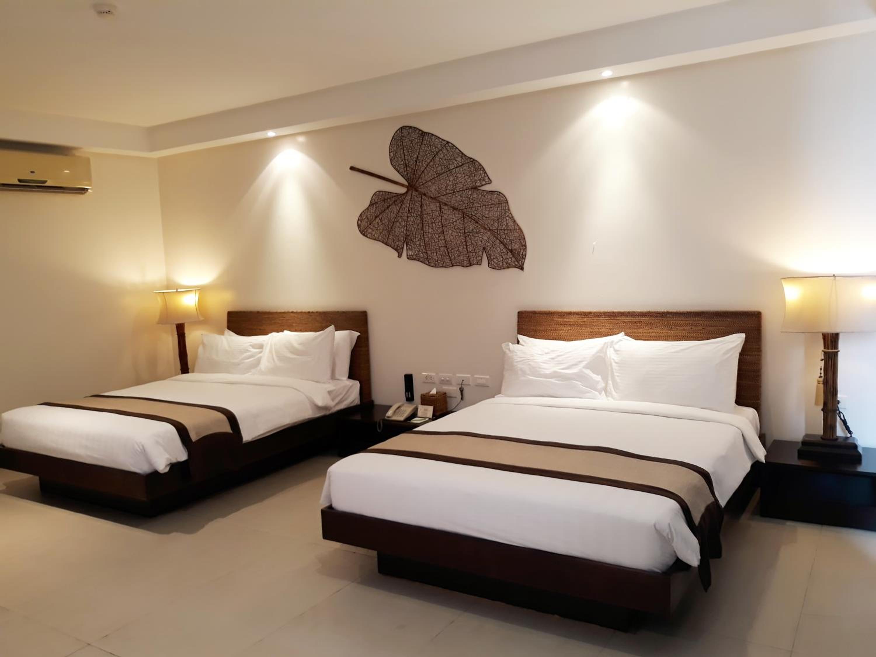 Deluxe Twin Room photo 3