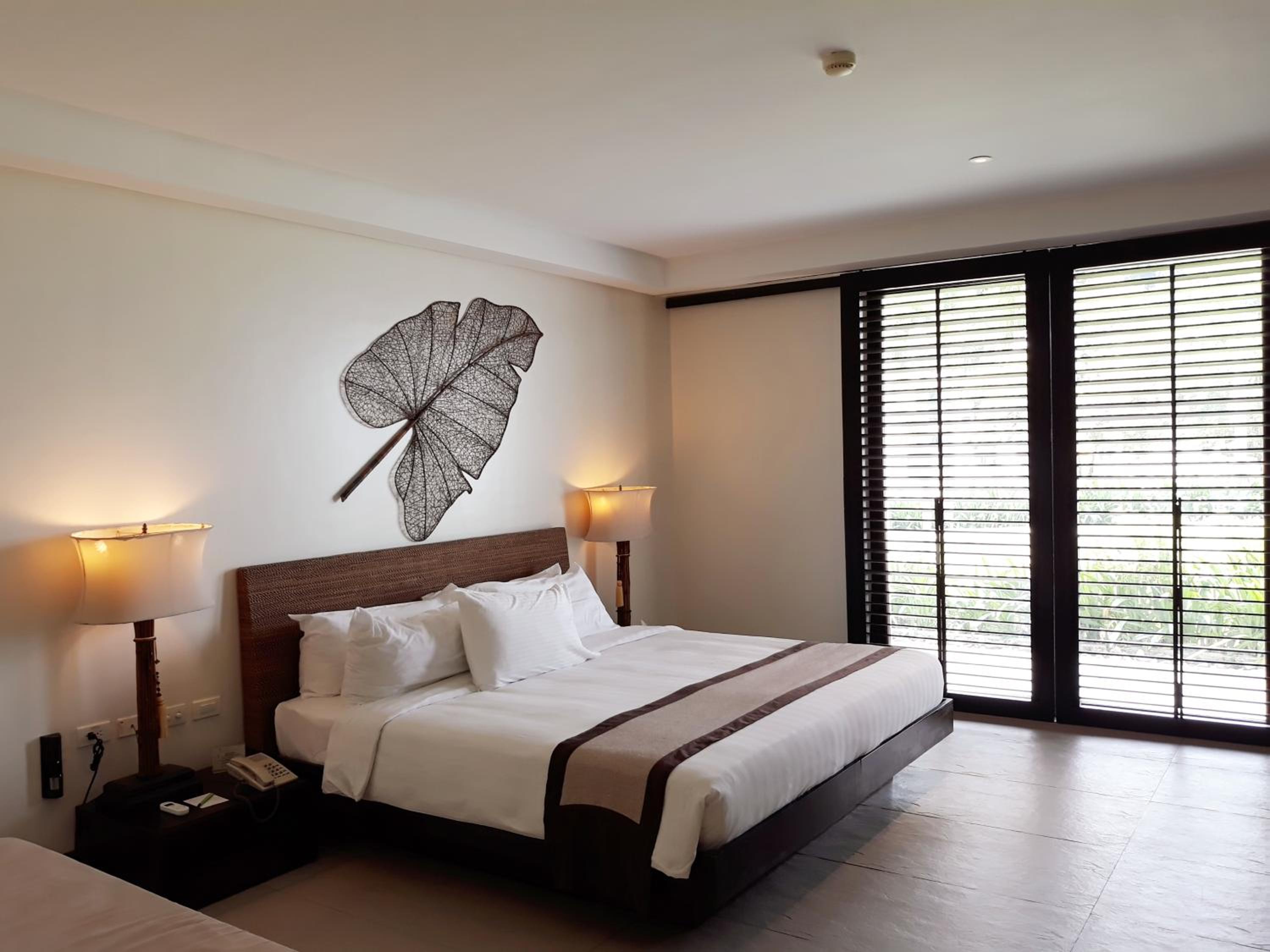 Deluxe King Room photo 3