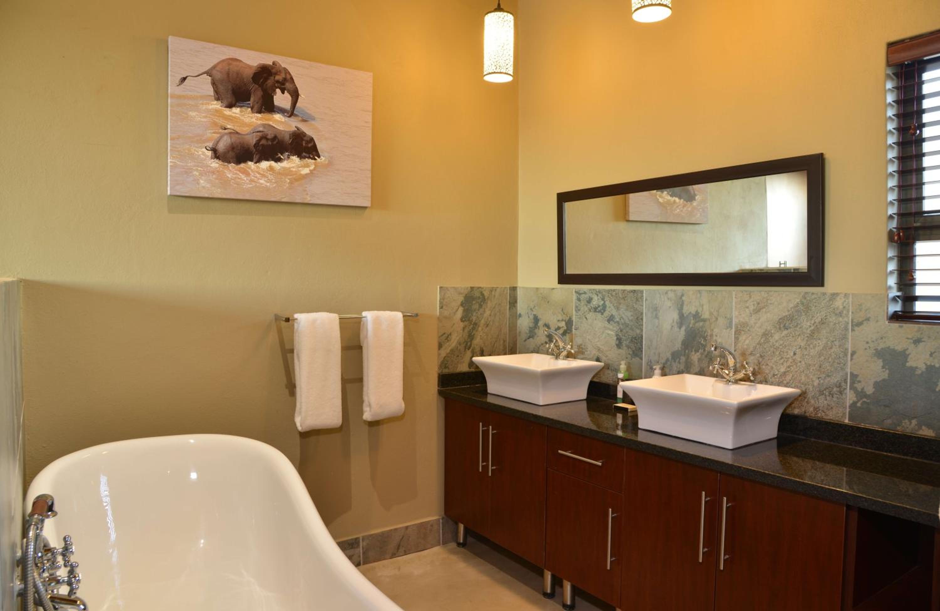 Deluxe Twin Room photo 1