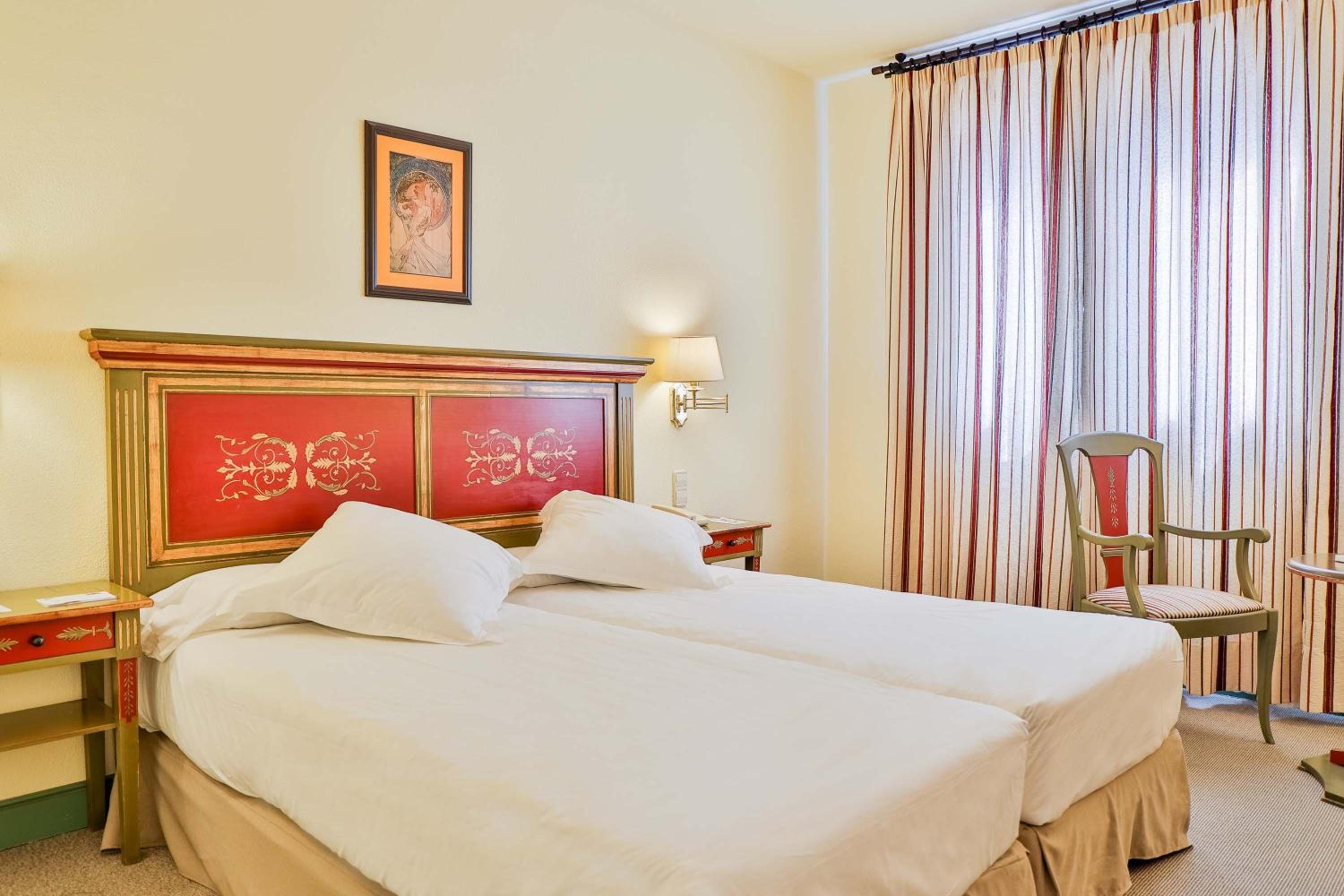 Double or Twin Room - Photo 7