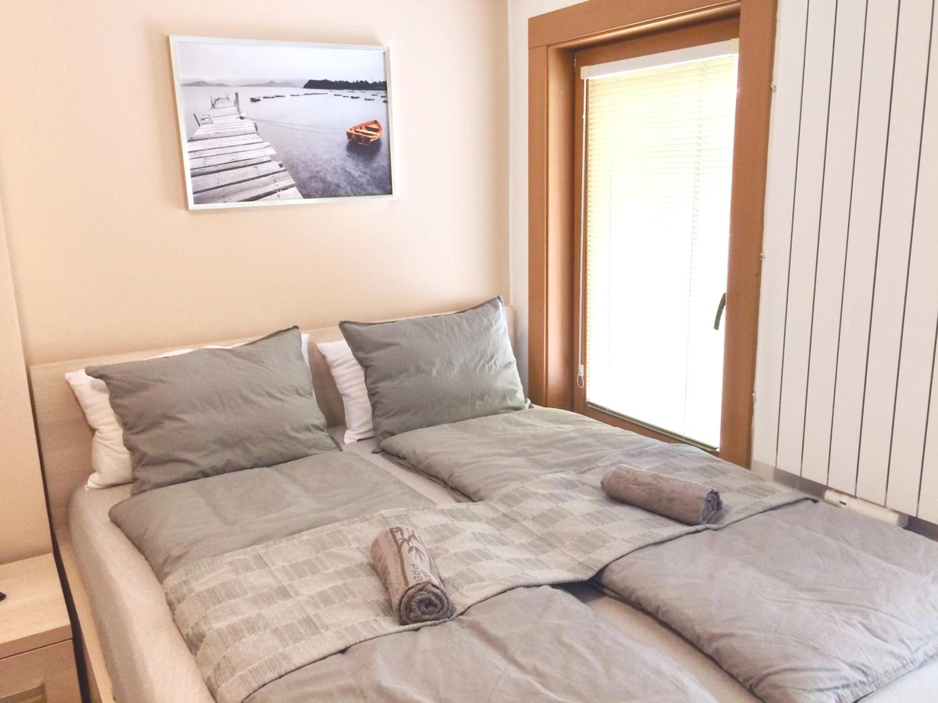 One-Bedroom Apartment - Photo 8