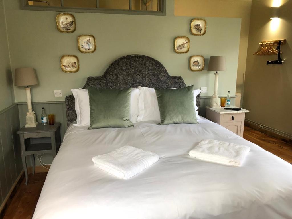 Superior Kingsize with En Suite Bath photo 1