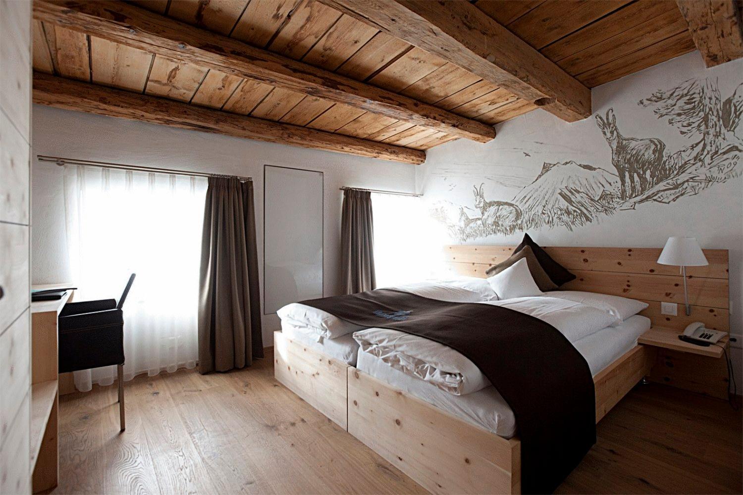 Double Room Graphite