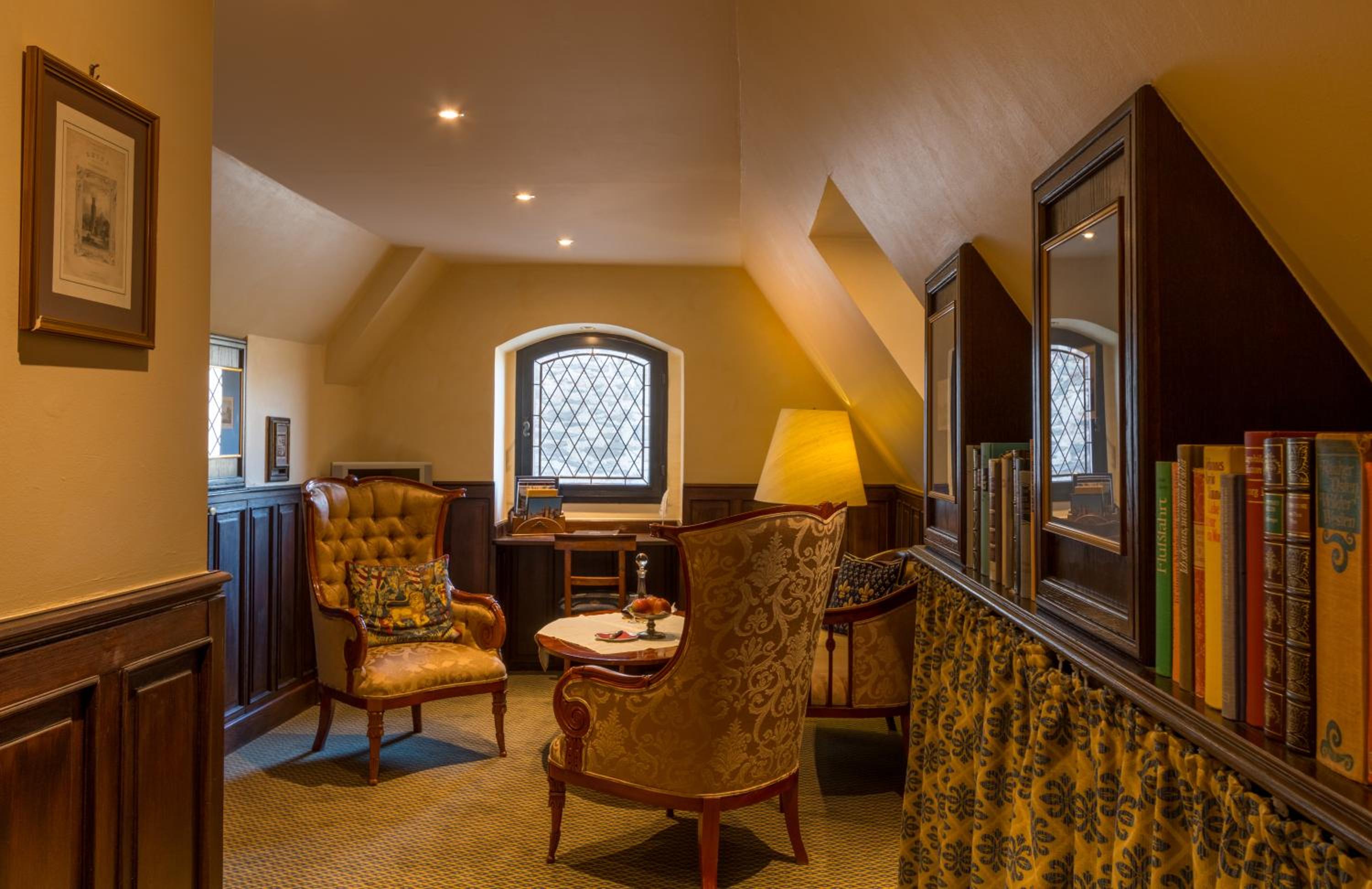 Suite with River View - Photo 2