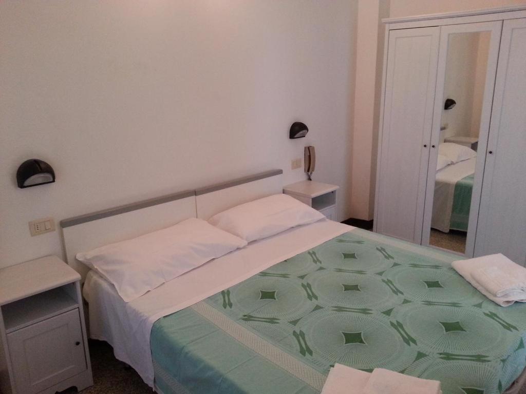 Large Single Room