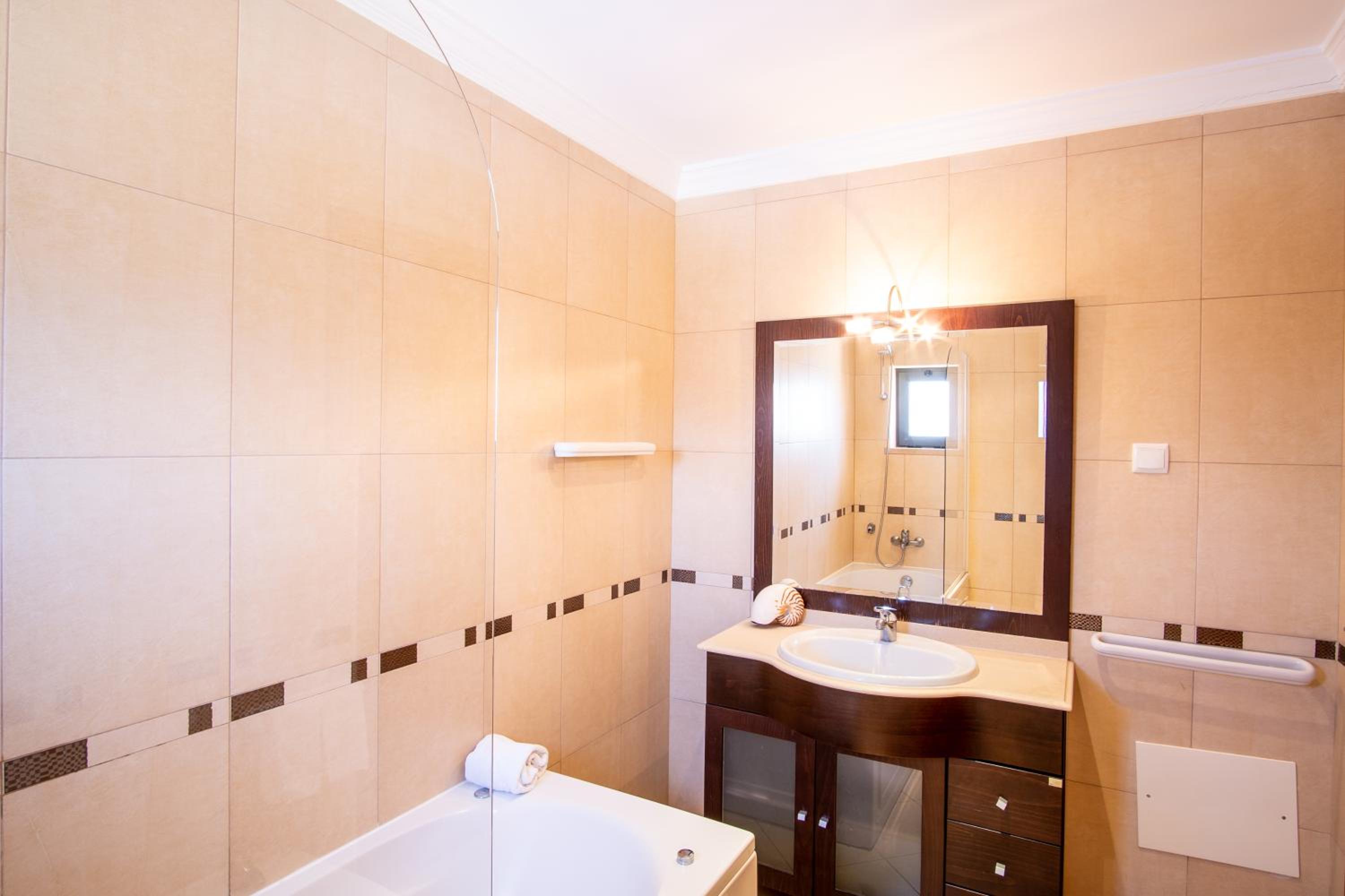 Villa photo 3