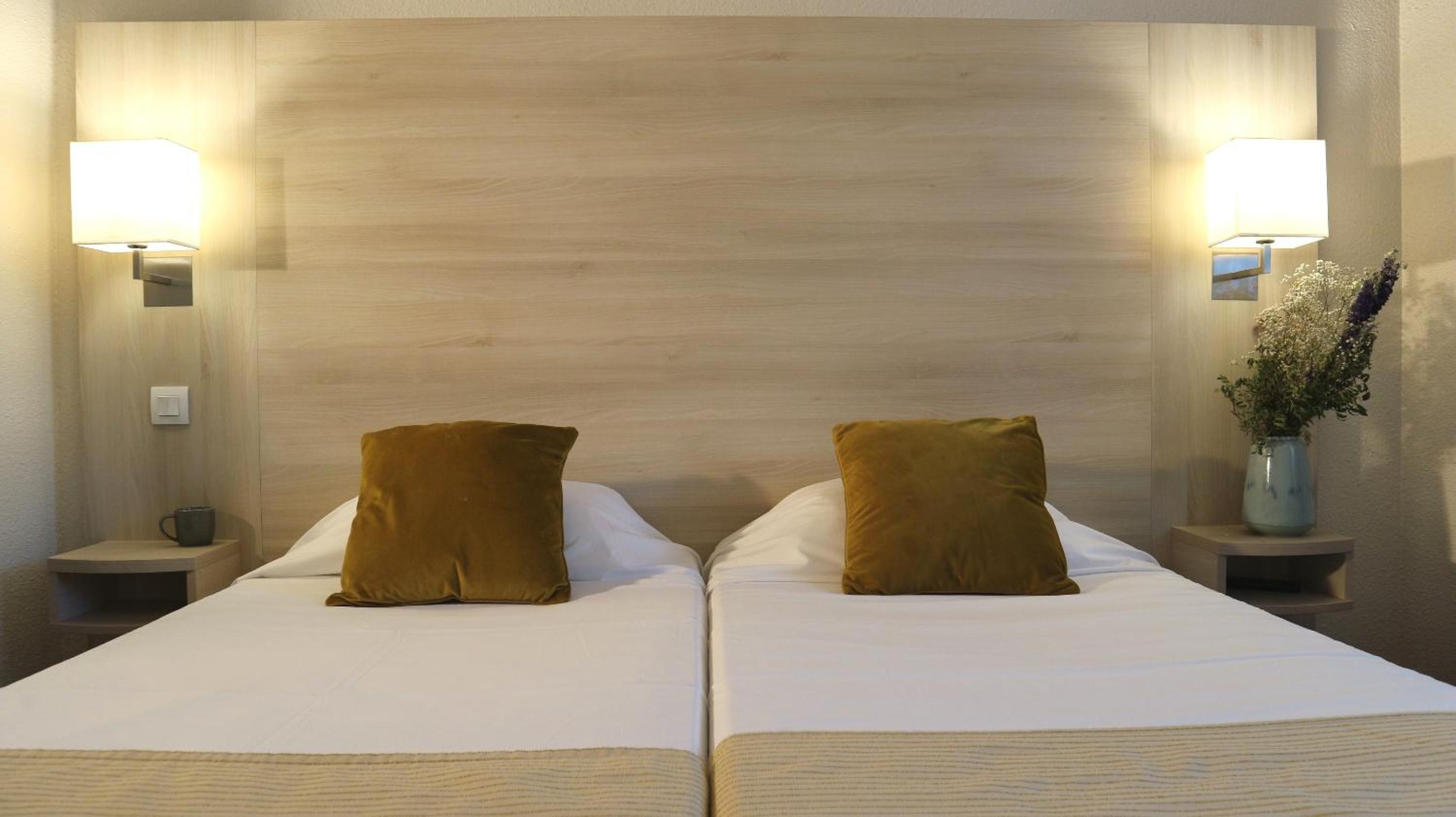 Confort Twin Room photo 2