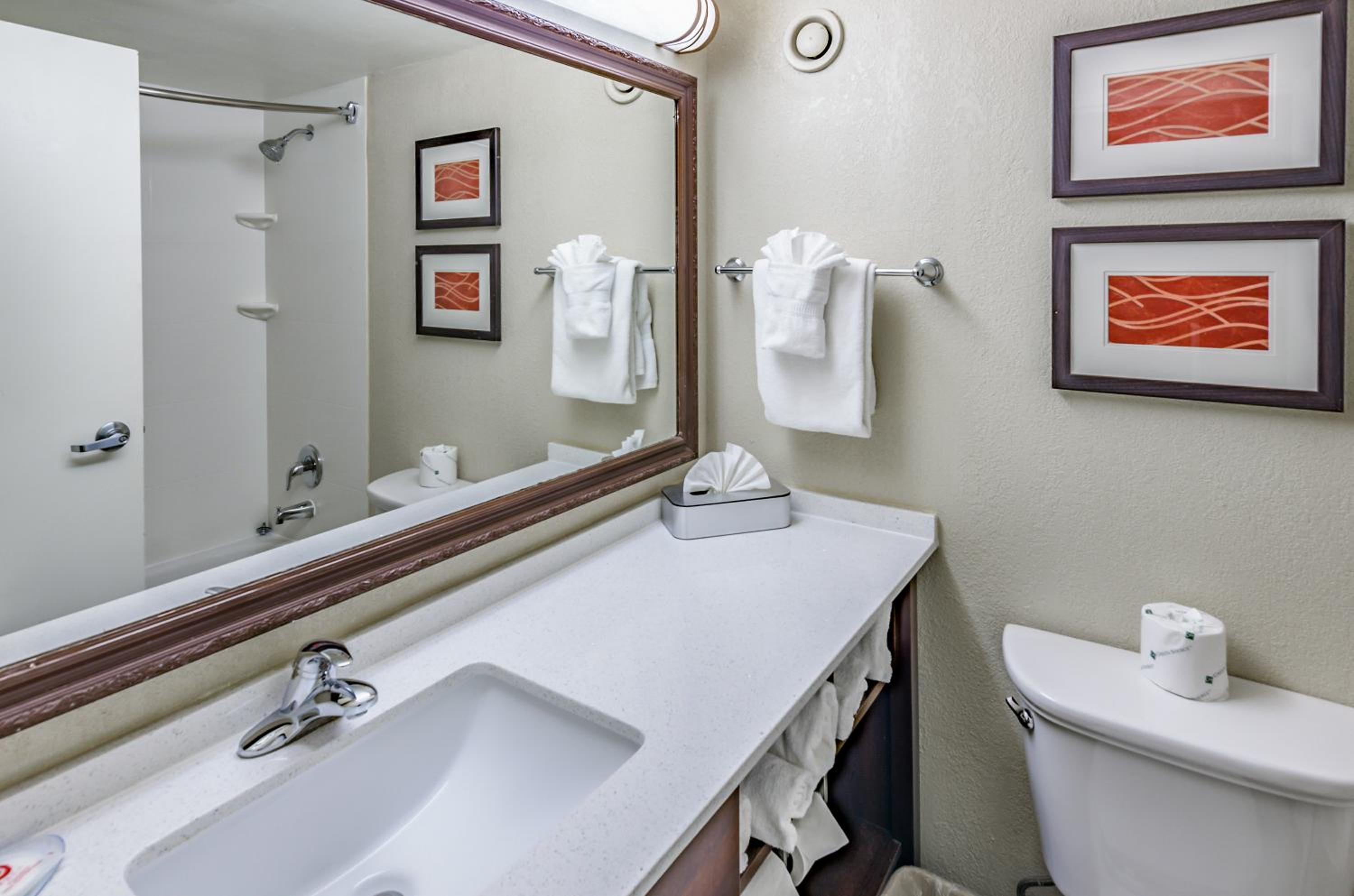 King Room - Non-Smoking - Photo 2