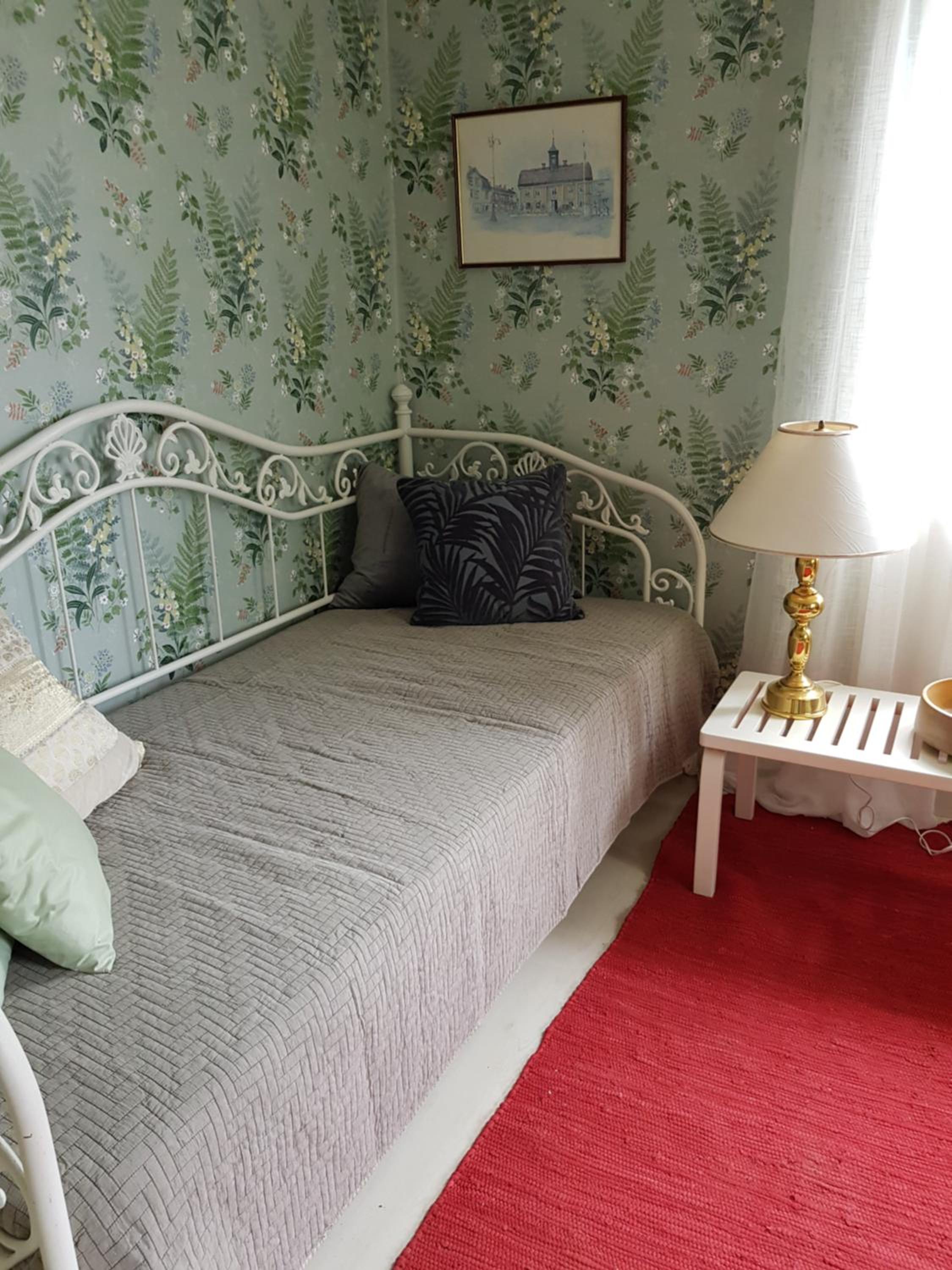 One-Bedroom House photo 1