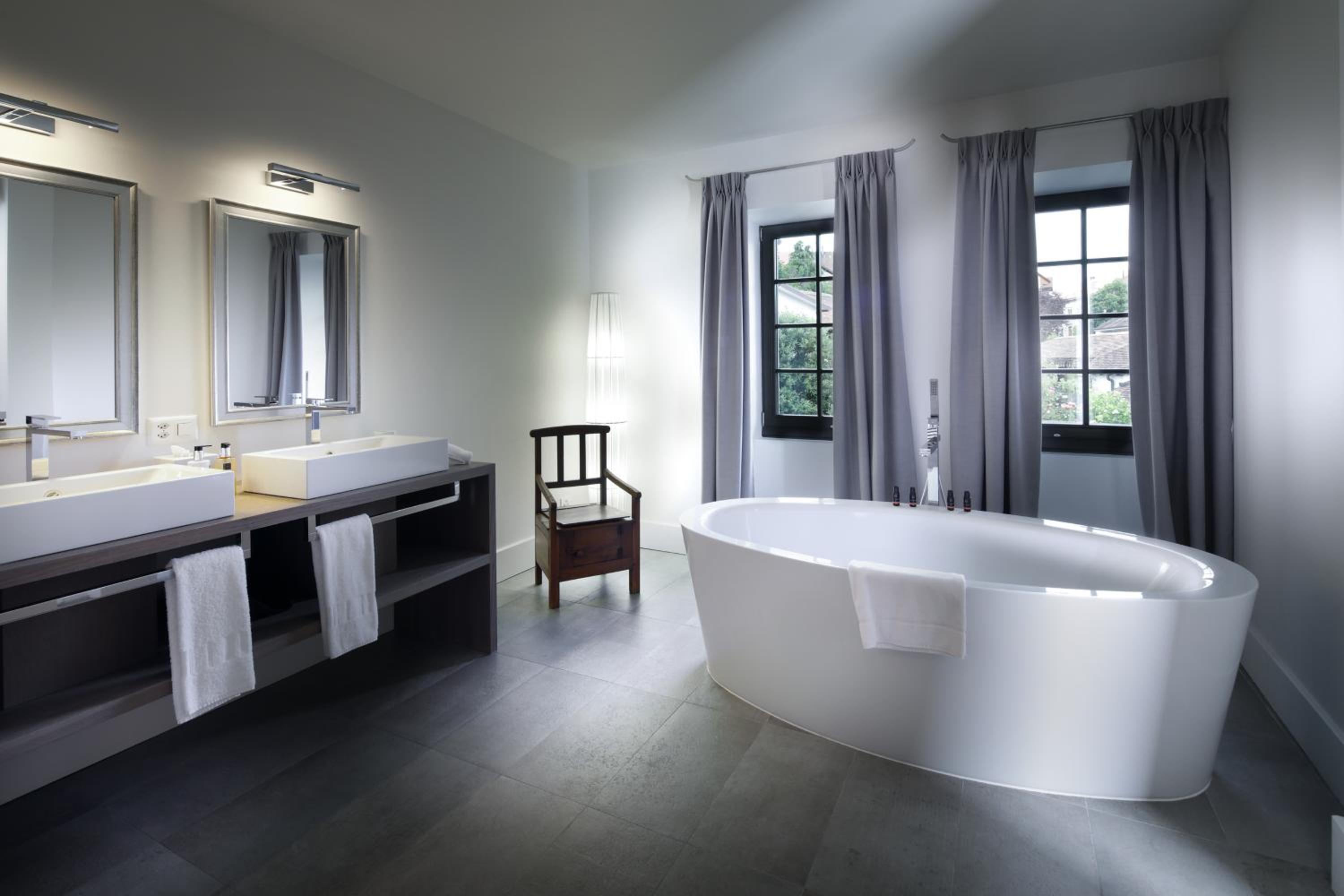 Large Double Room photo 3