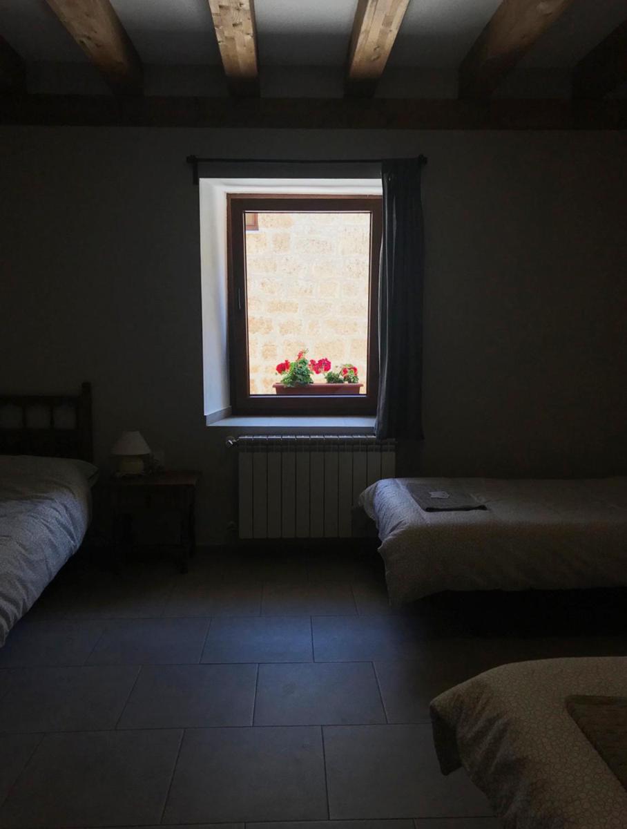 Triple Room with Private Bathroom photo 1