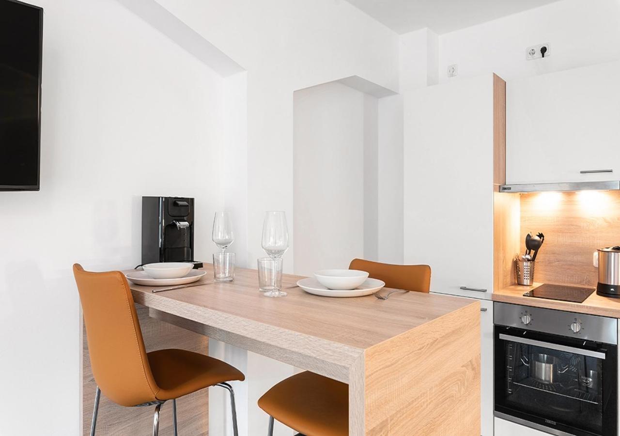 Business Apartment with Kitchen - Photo 5