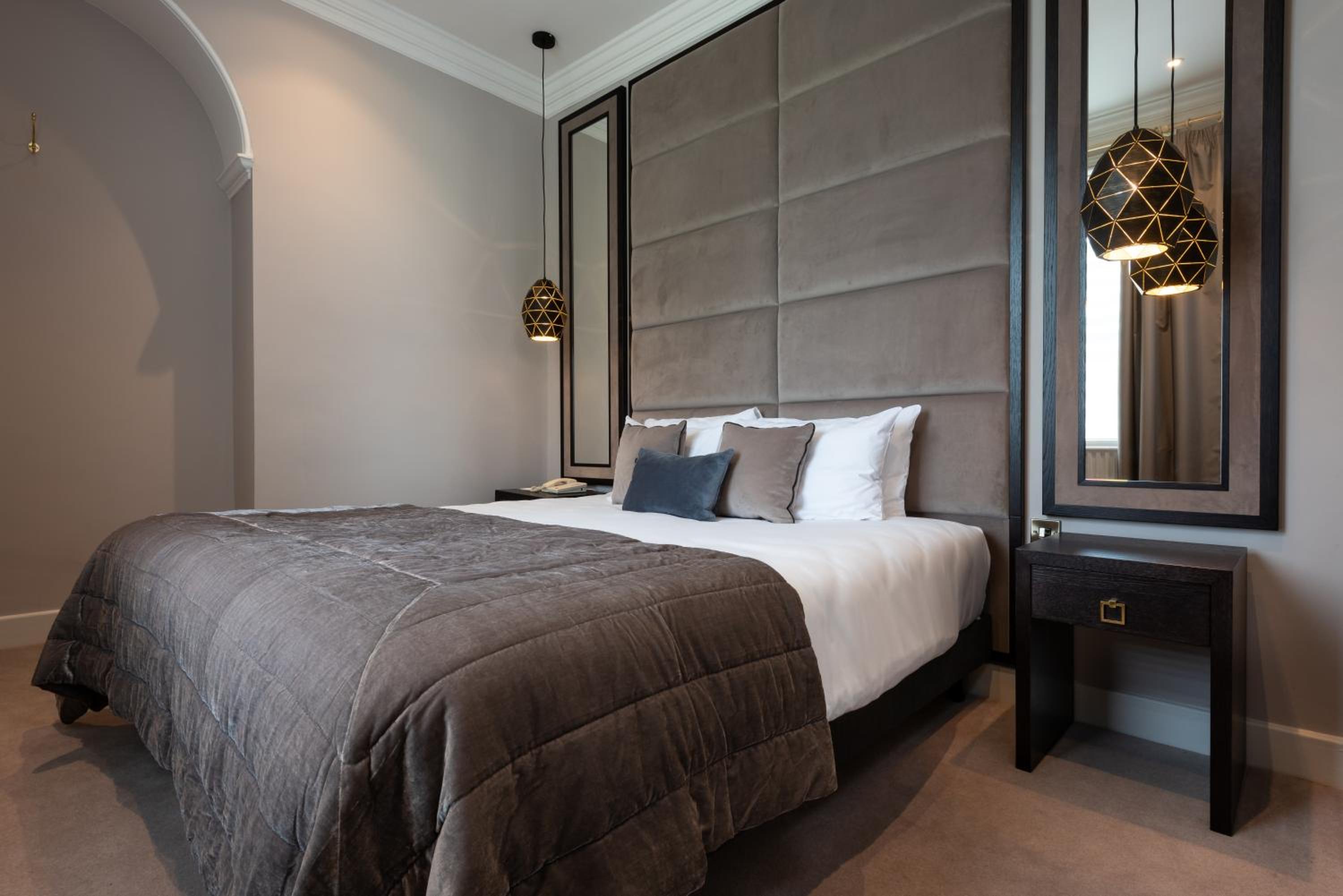 Privilege Room with King-Size Bed photo 1