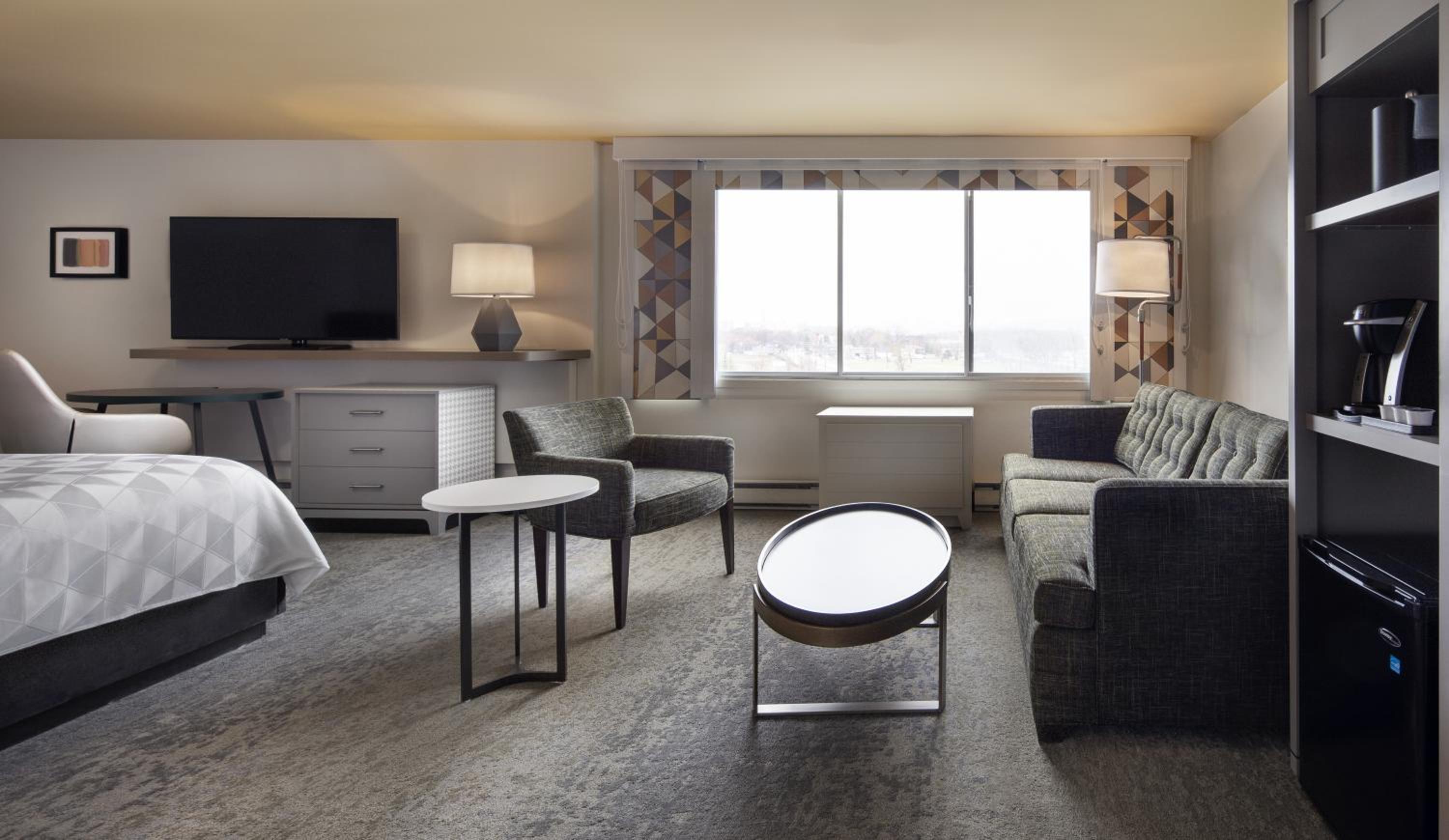 Premium King Room - Photo 1
