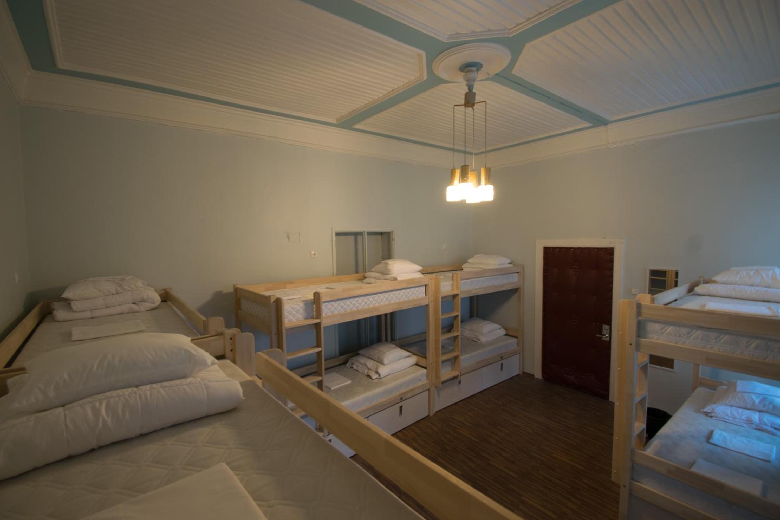 Bed in 10-Bed Mixed Dormitory Room photo 2