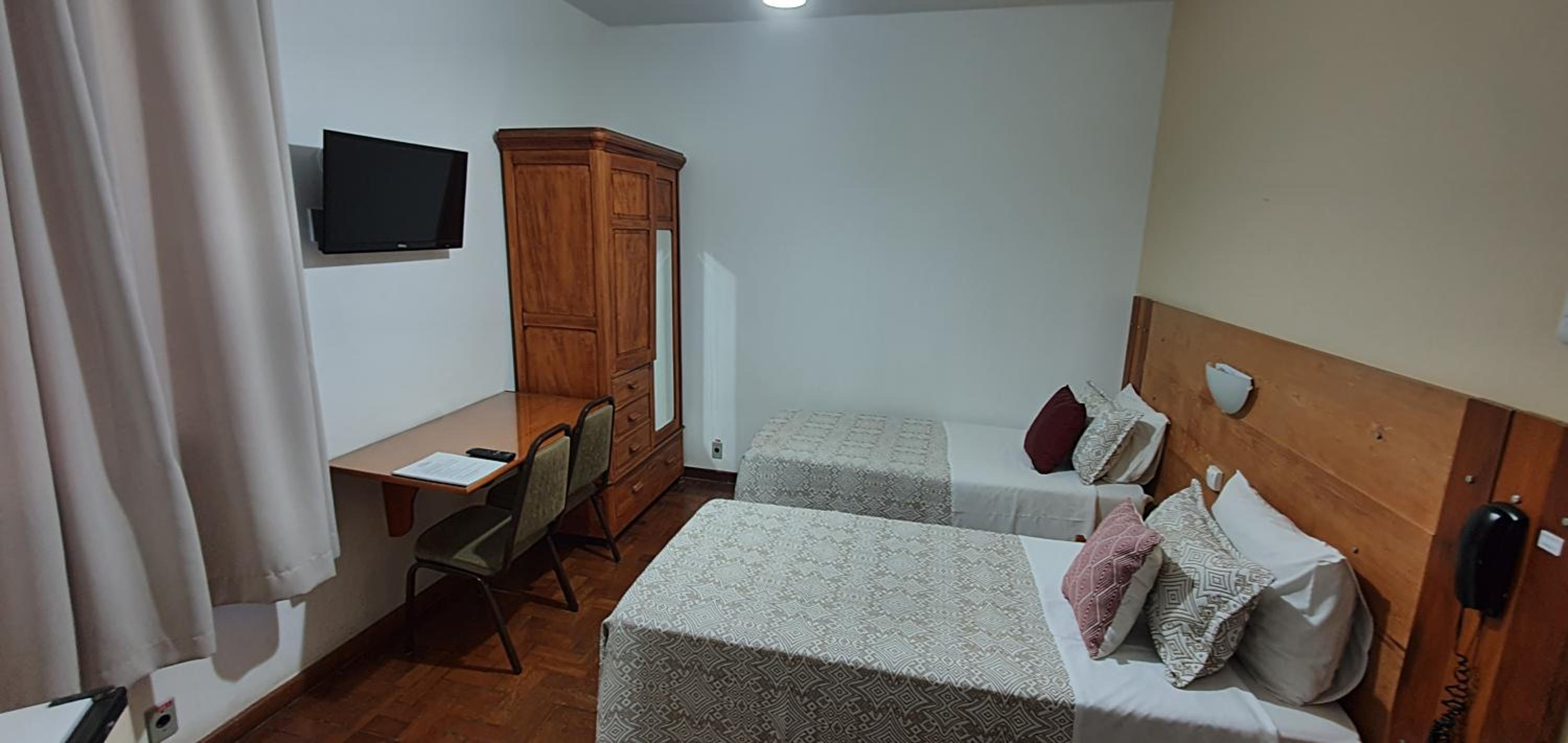 Standard Twin Room photo 3