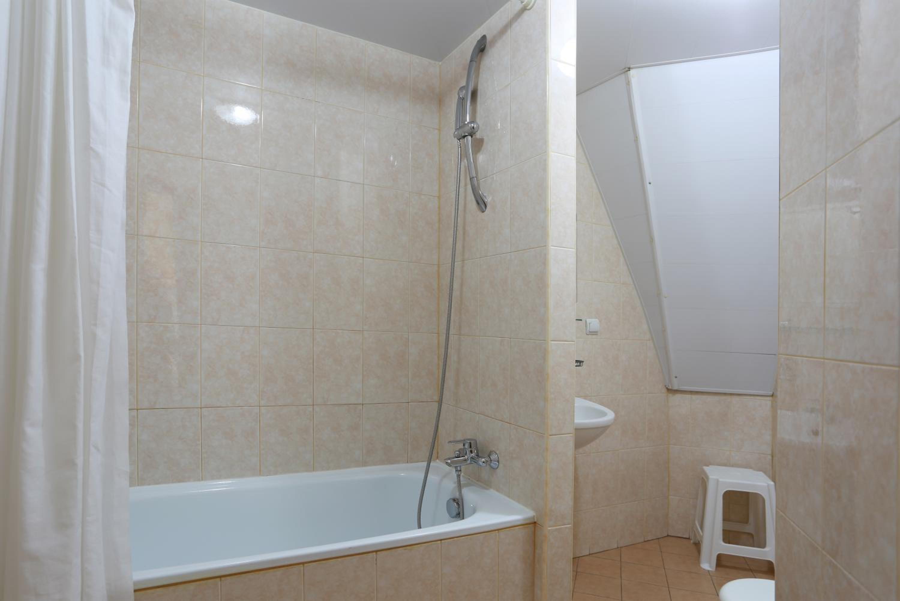 One-Bedroom Suite photo 2