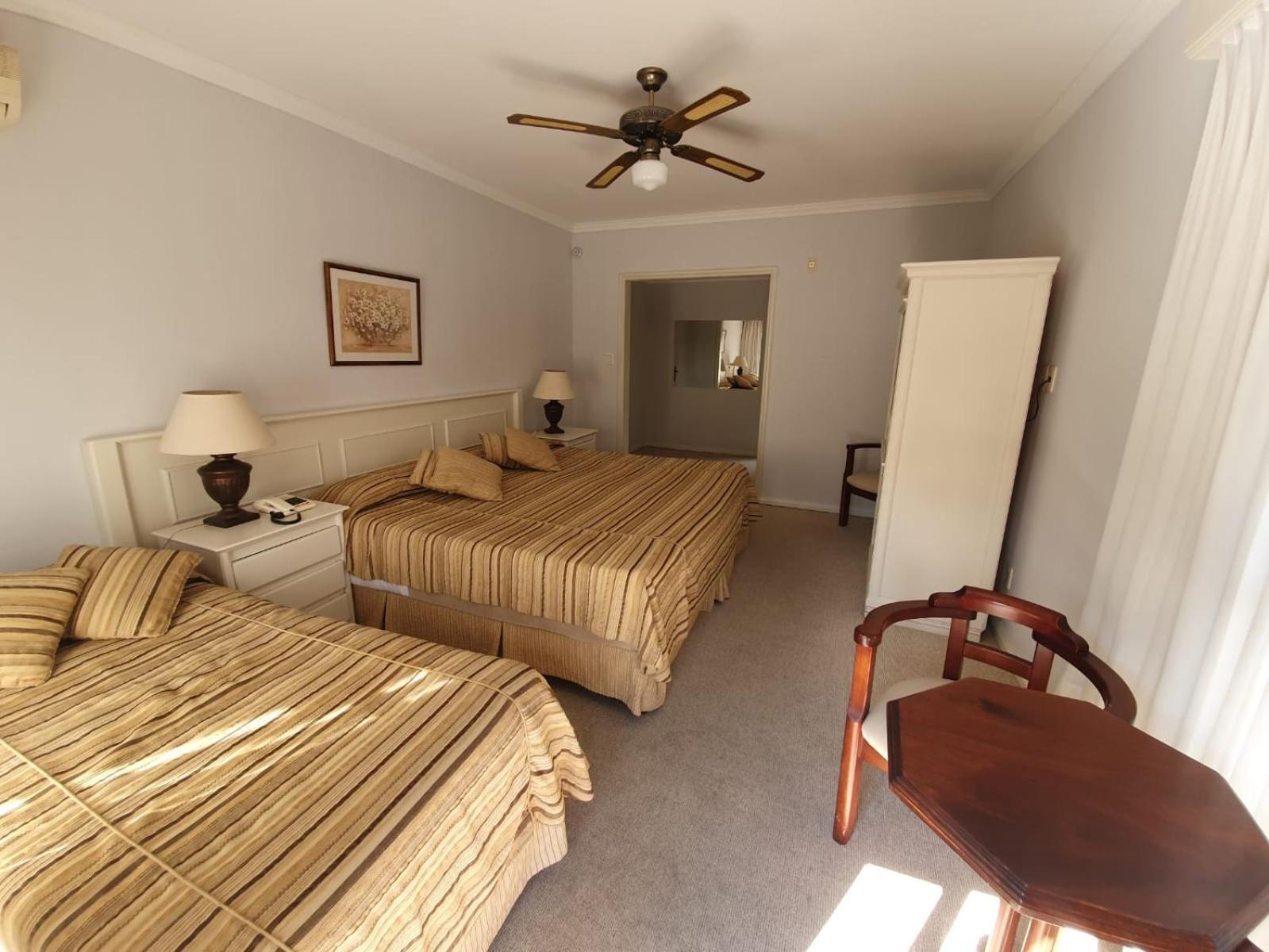 Family Suite (3 Adults) photo 2