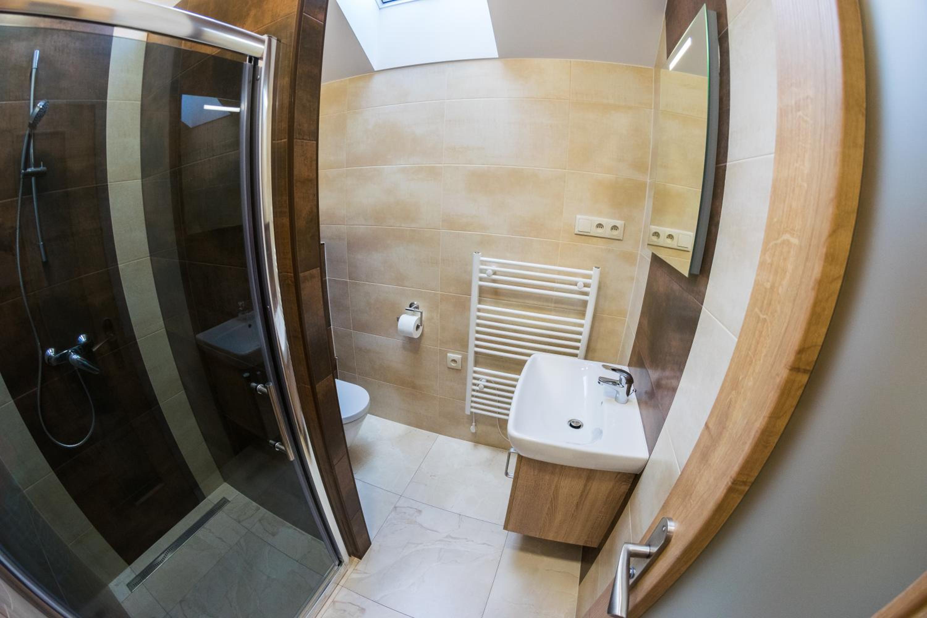 Deluxe Double Room with Balcony photo 3