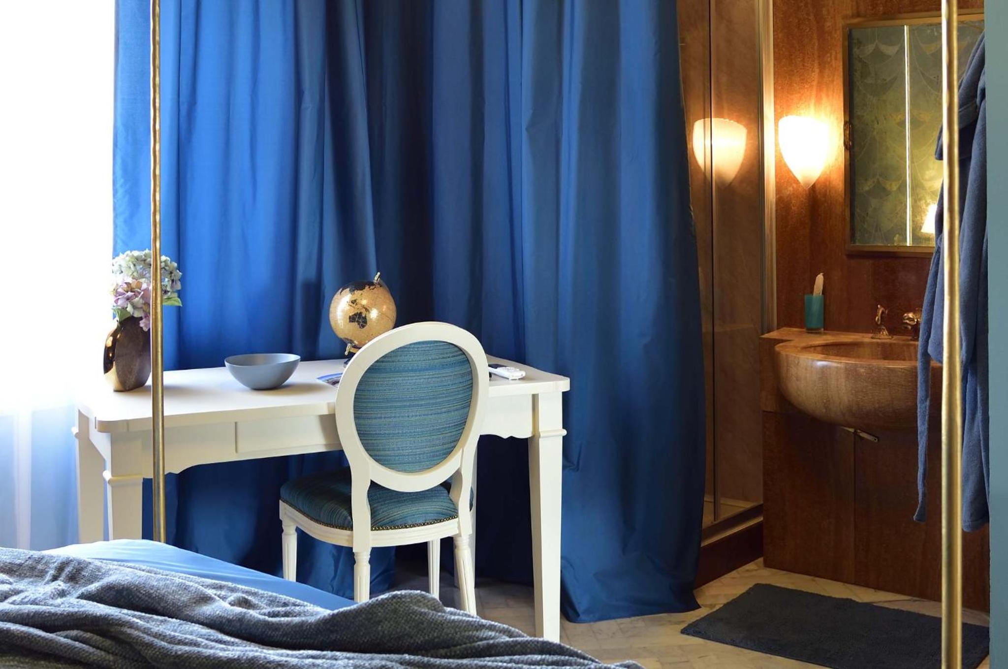 Deluxe Double Room - Photo 3