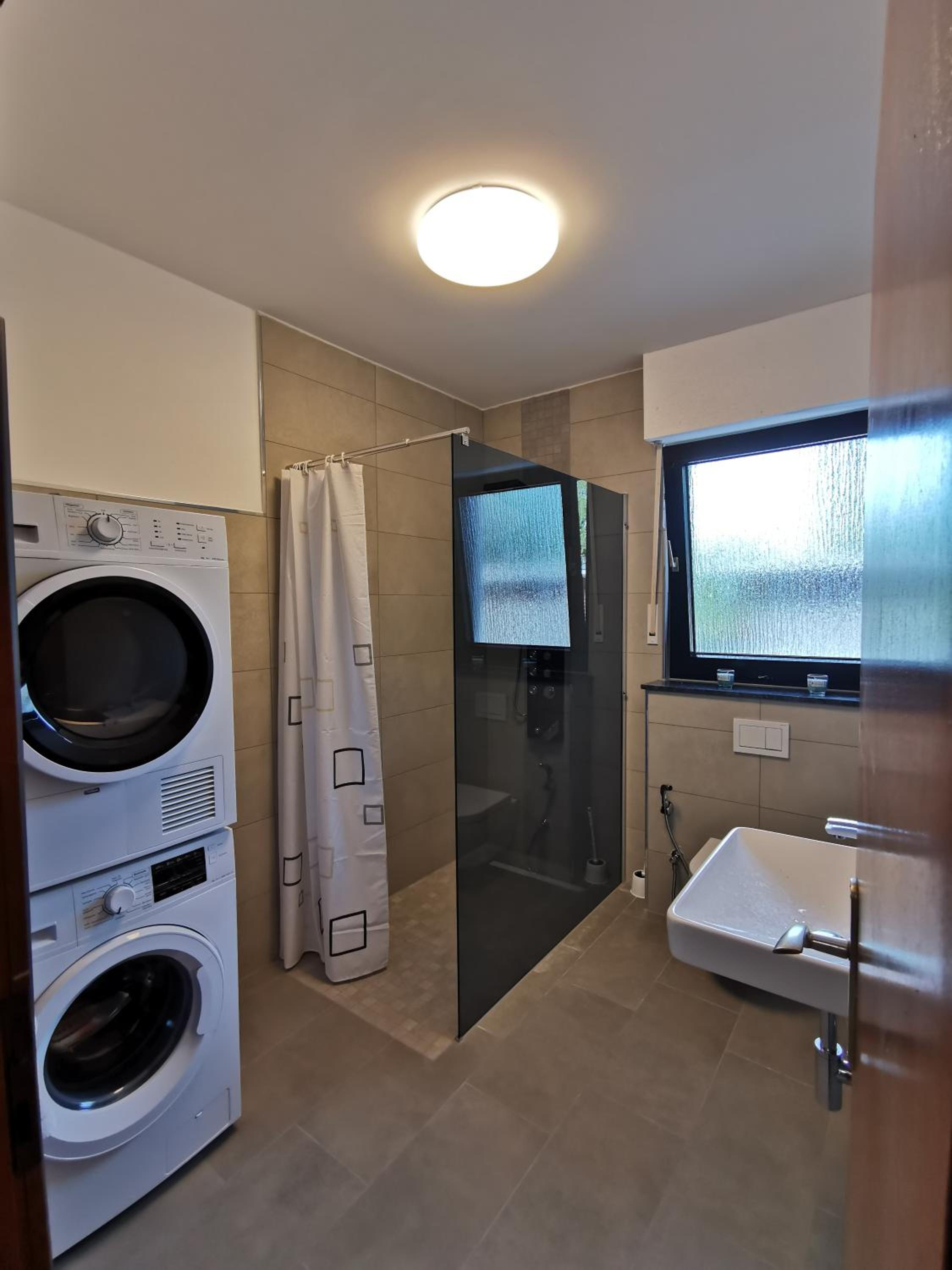 Two-Bedroom Apartment - Photo 27