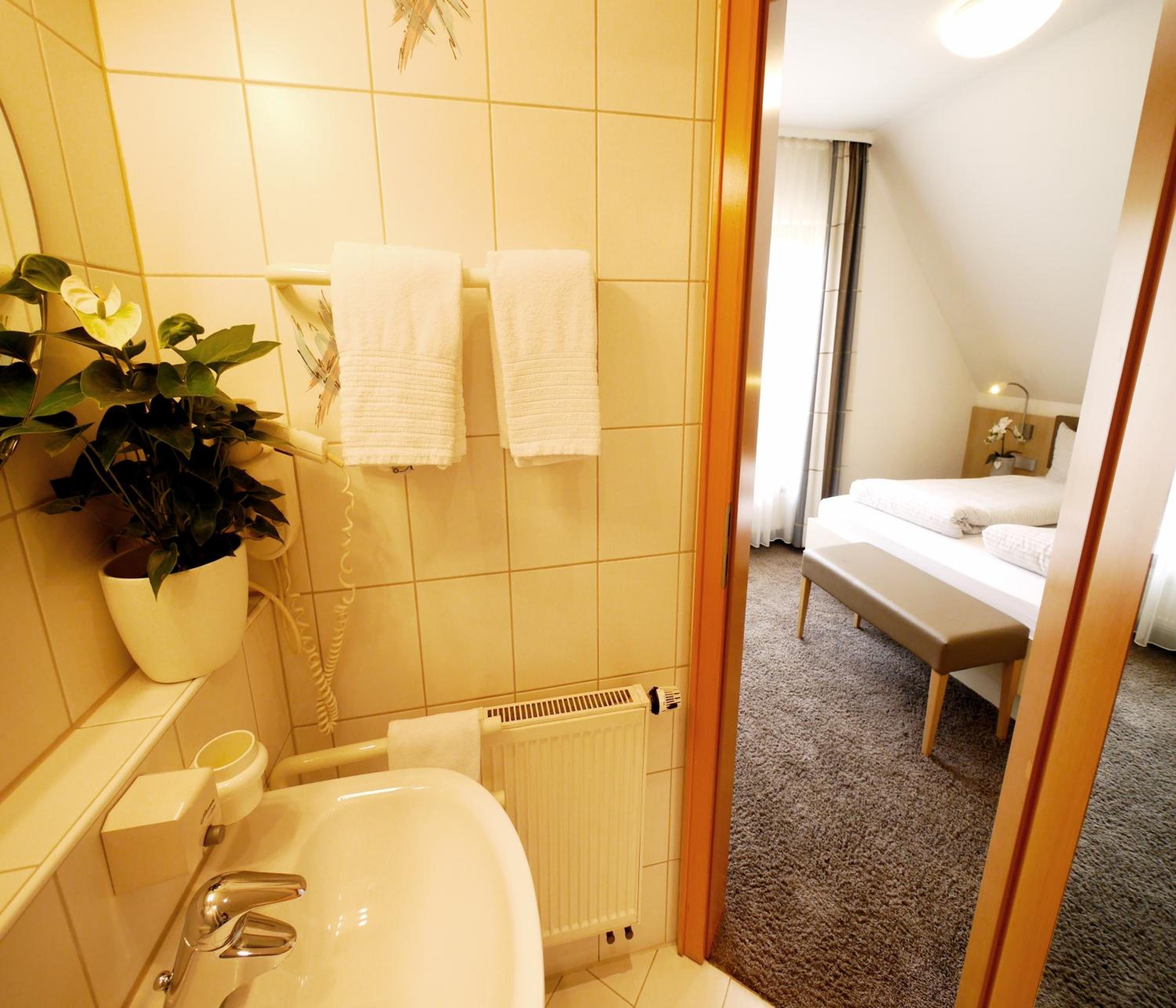 Business Double Room - Photo 5