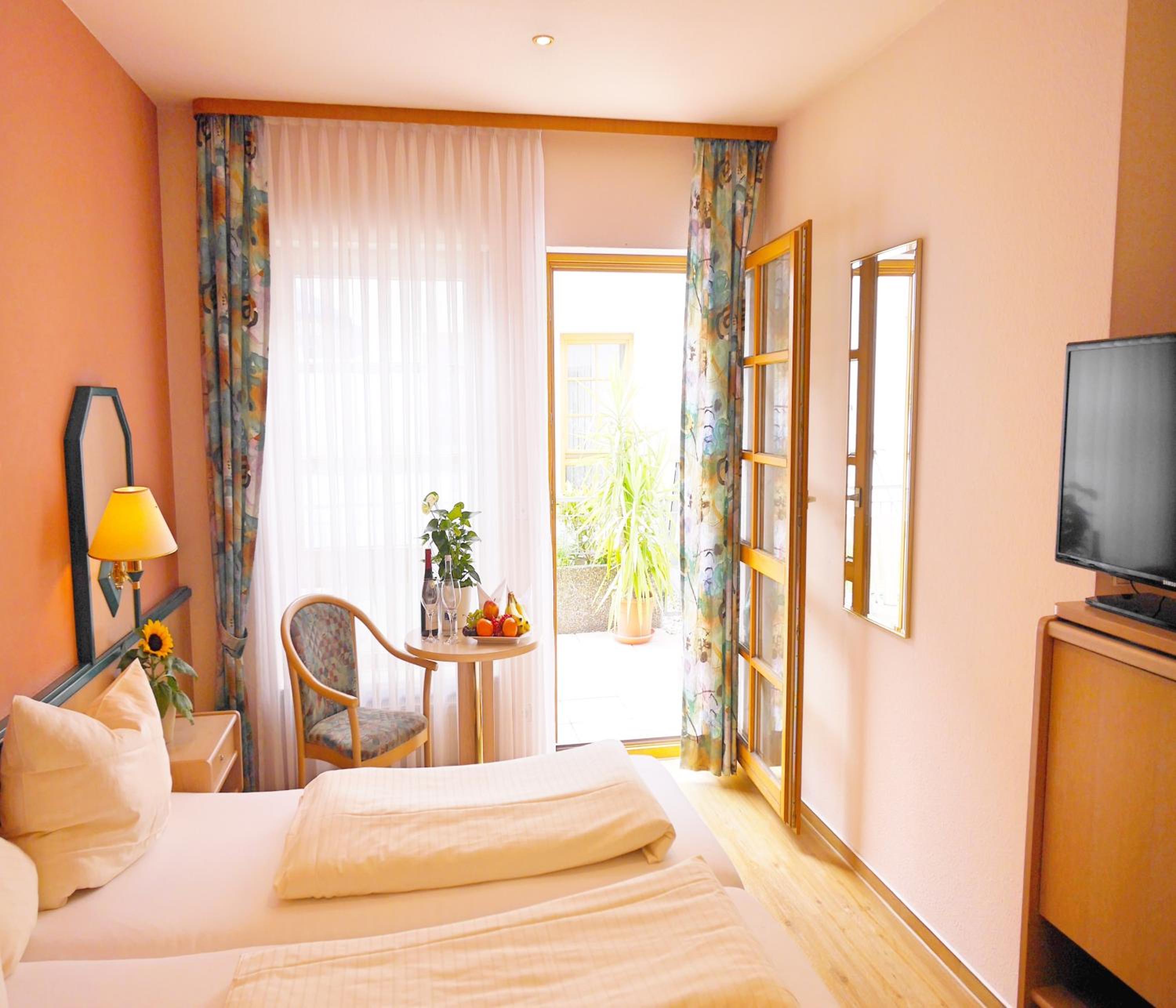 Double Room - Photo 2
