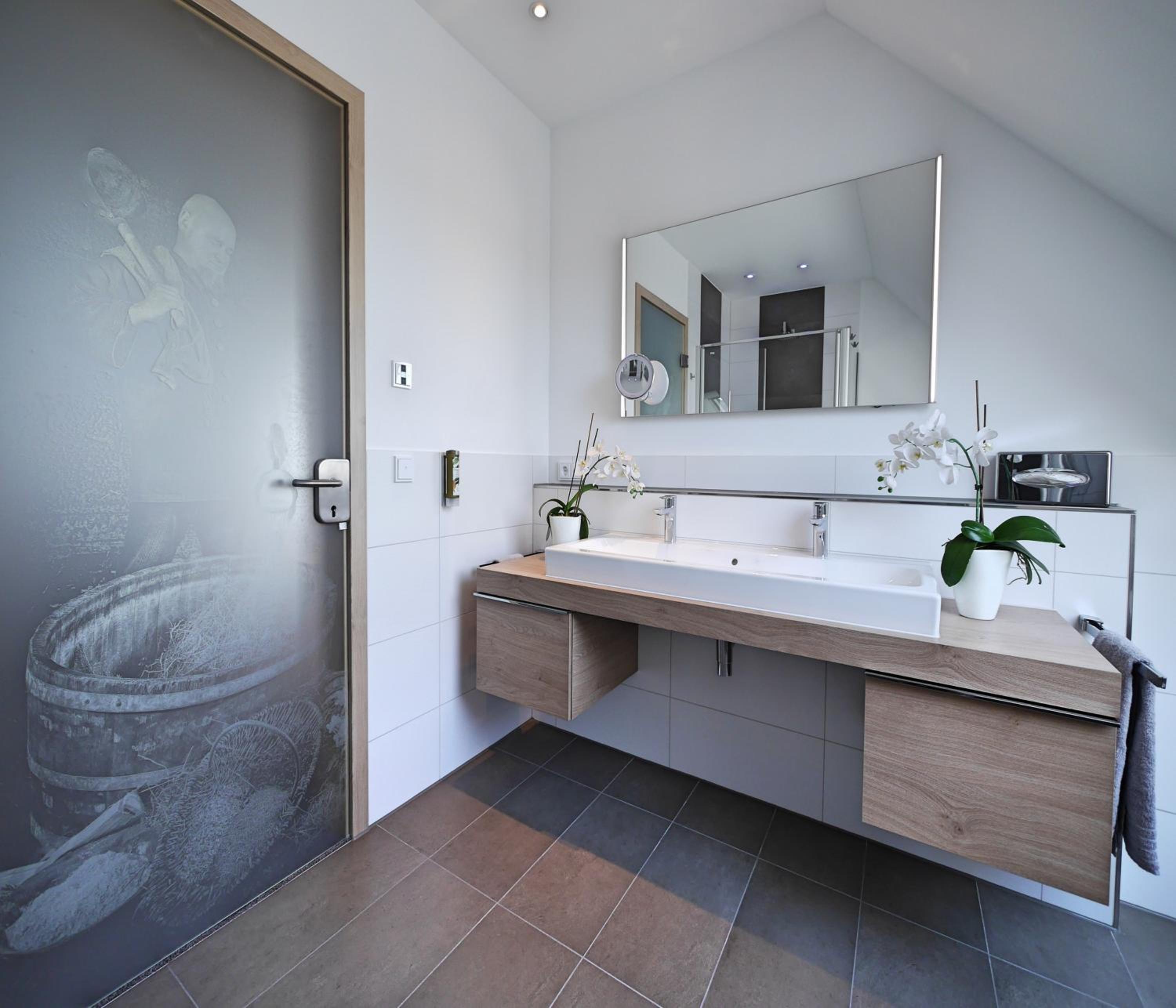 Suite - Photo 6