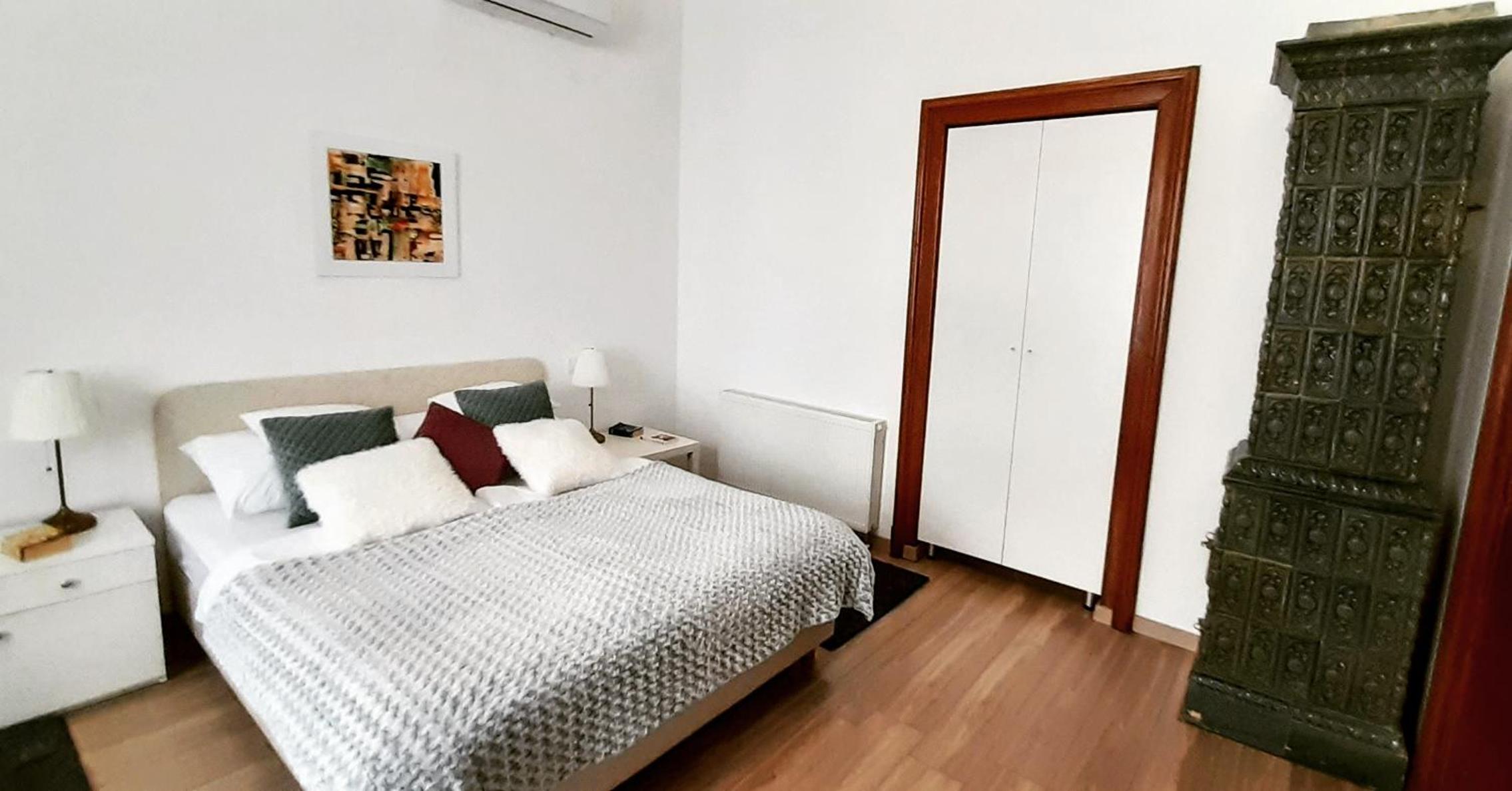 Apartment - Photo 8