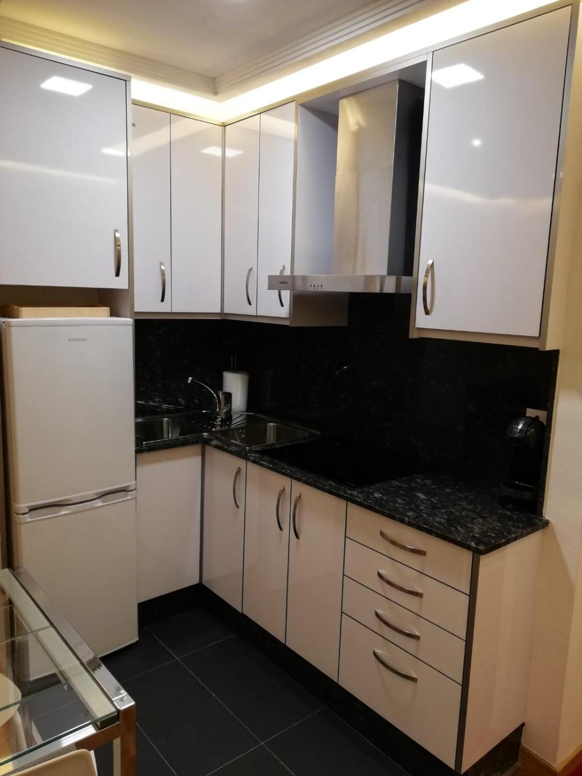 Two-Bedroom Apartment - Photo 16