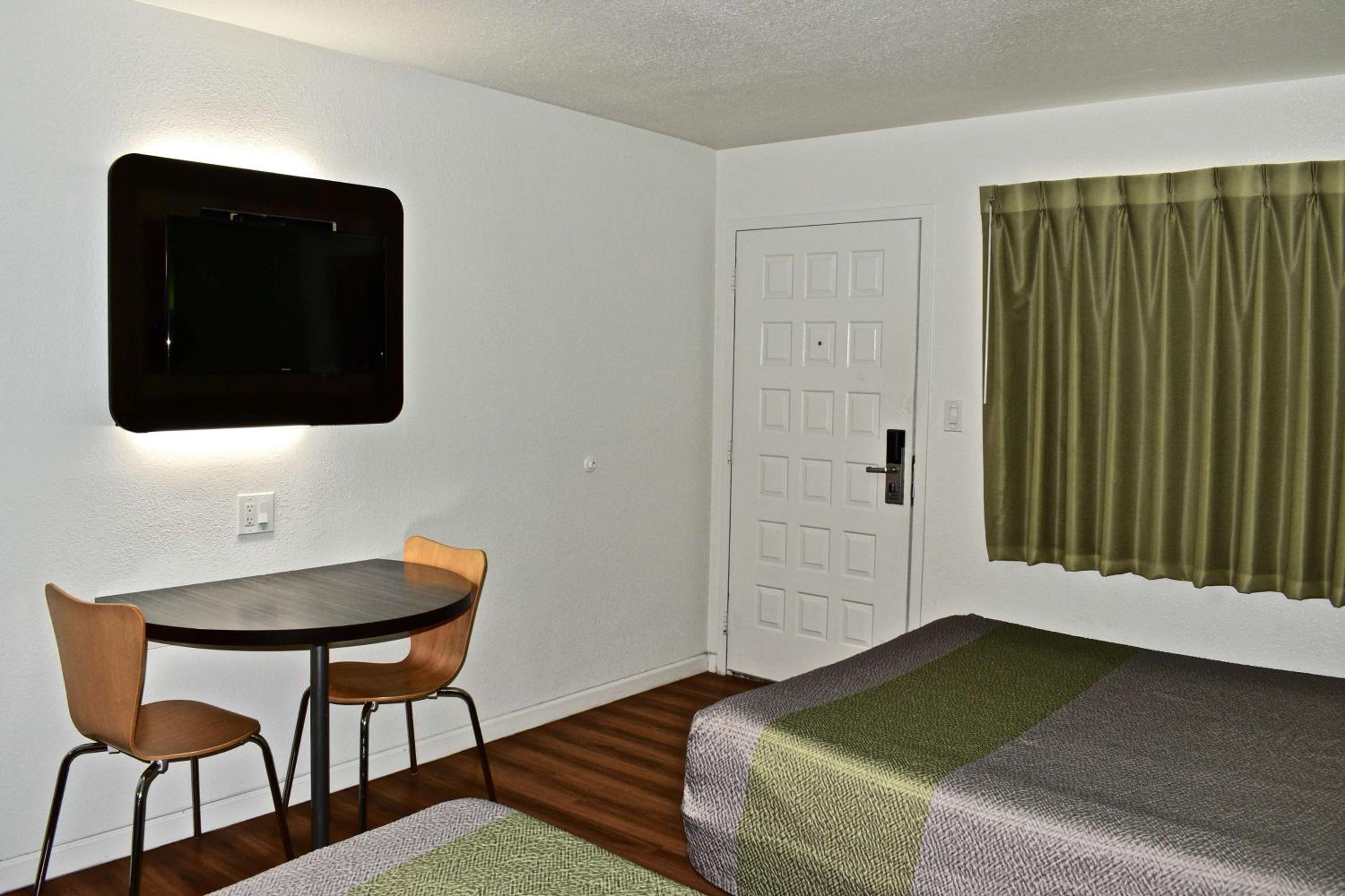 Motel 6-Barstow, CA, Foto 4
