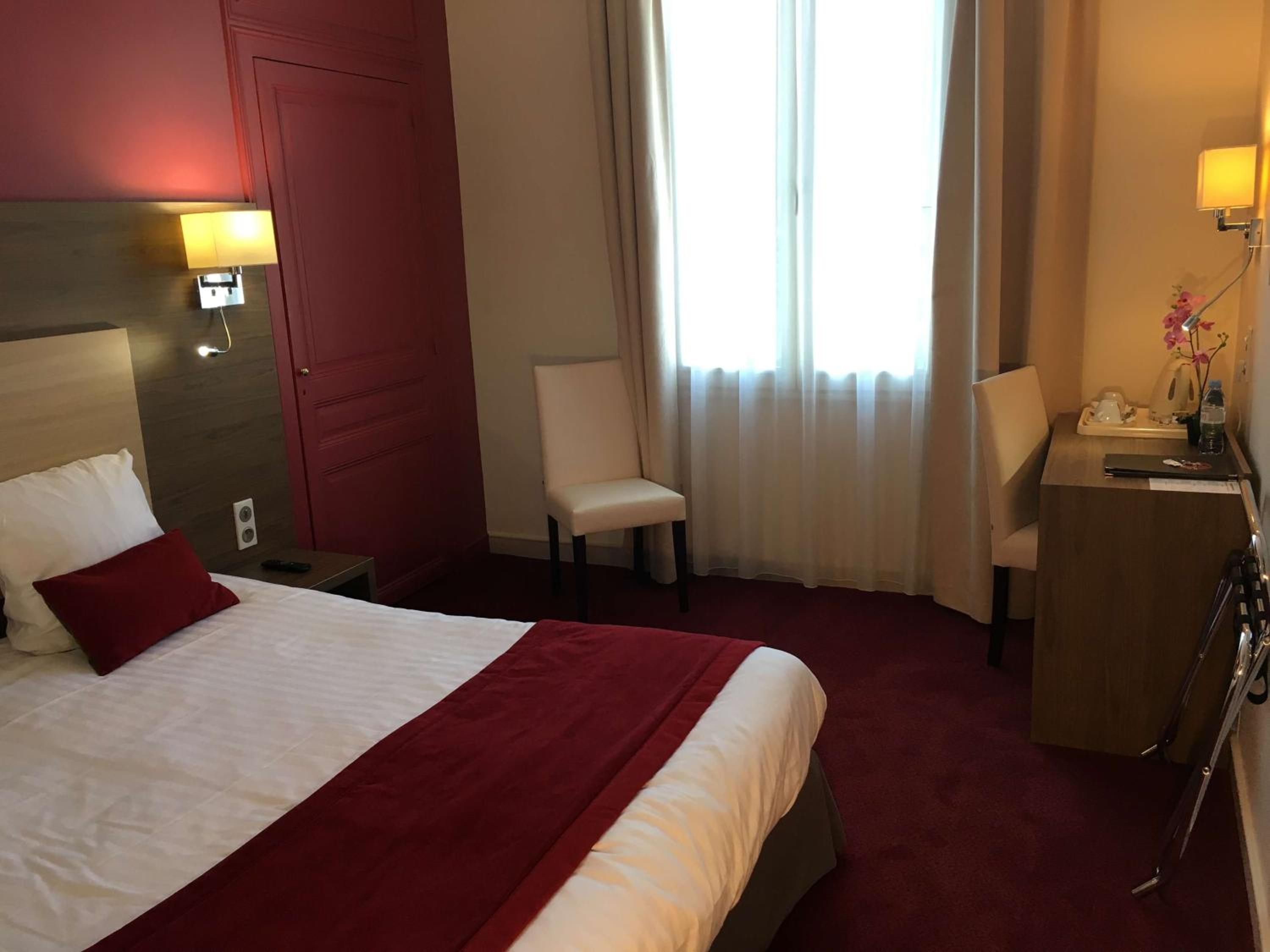 Superior Queen Room - Photo 11