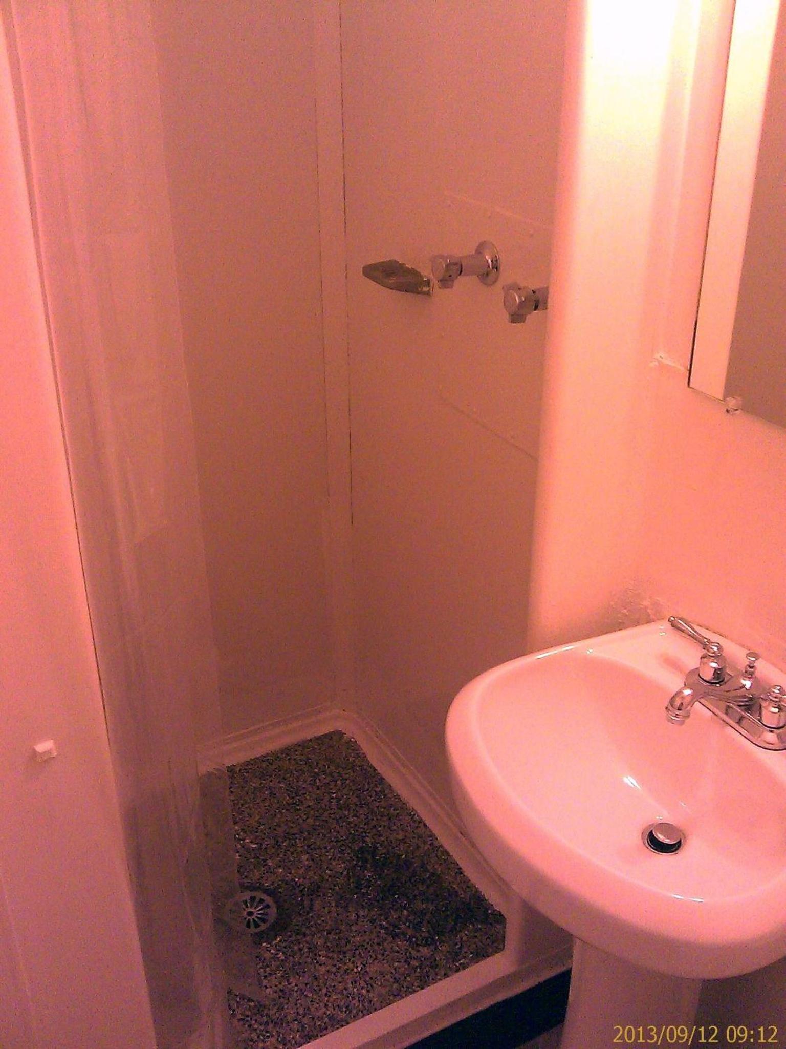 Queen Room photo 3