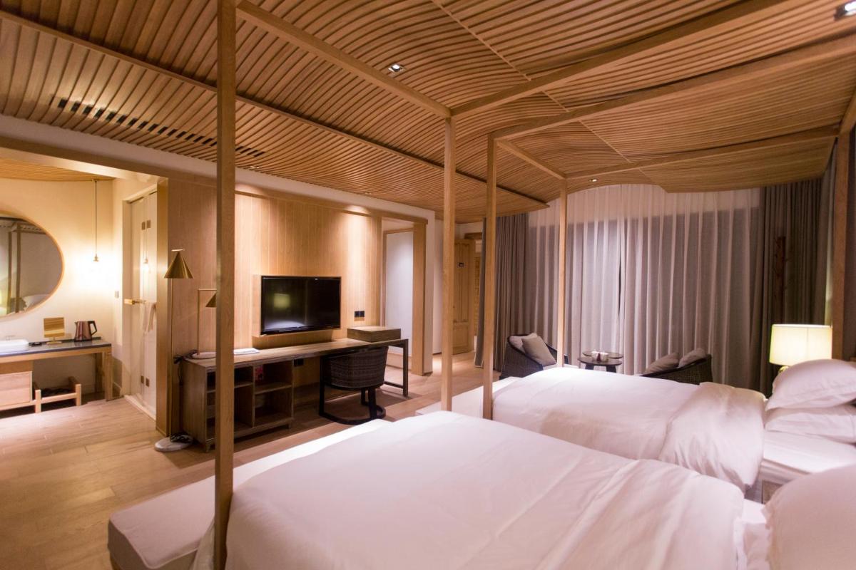 Deluxe Suite with Two Twin Rooms and Two Double Rooms photo 2